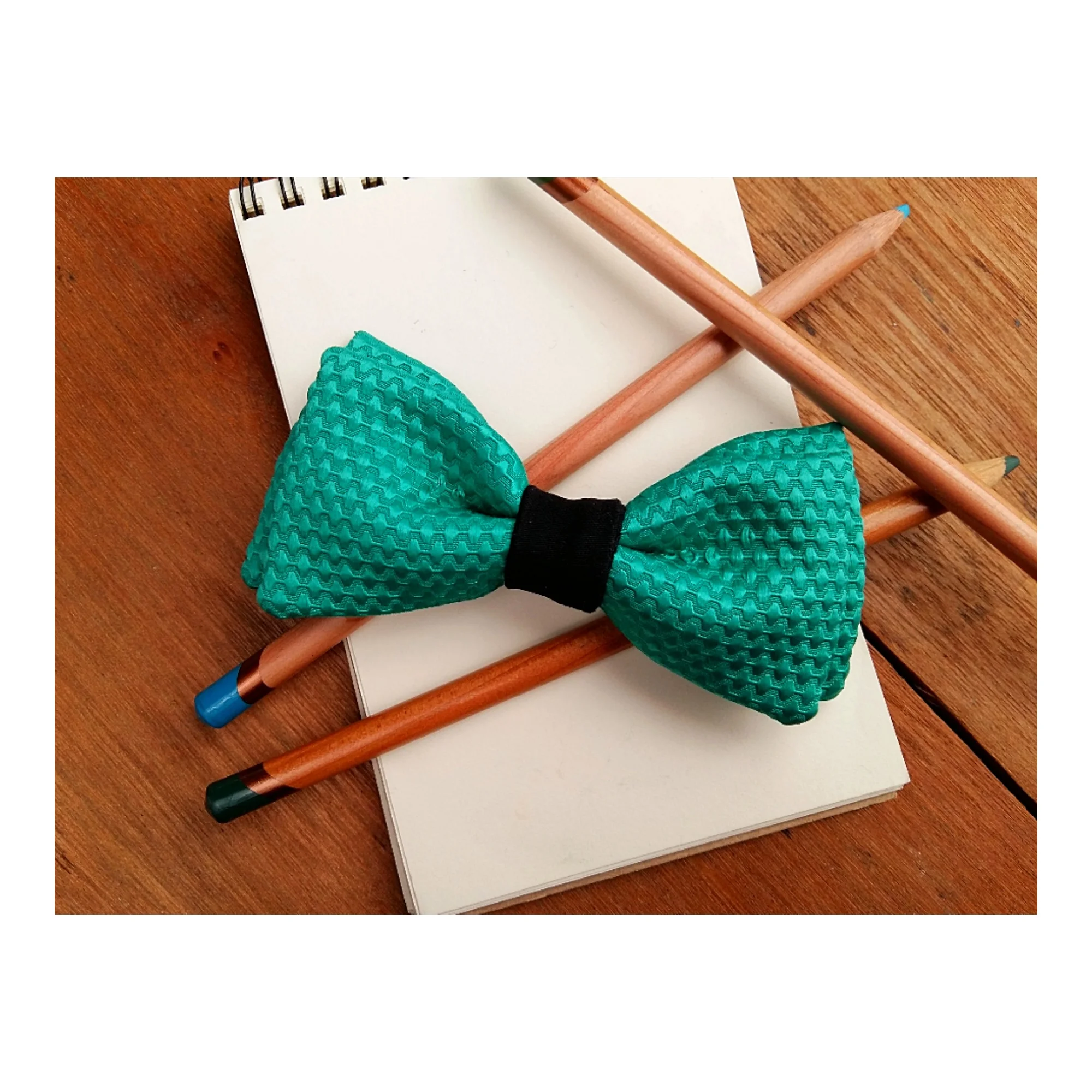 Noeud papillon turquoise Rose de Mai Montréal, ensemble complet vignette.jpg