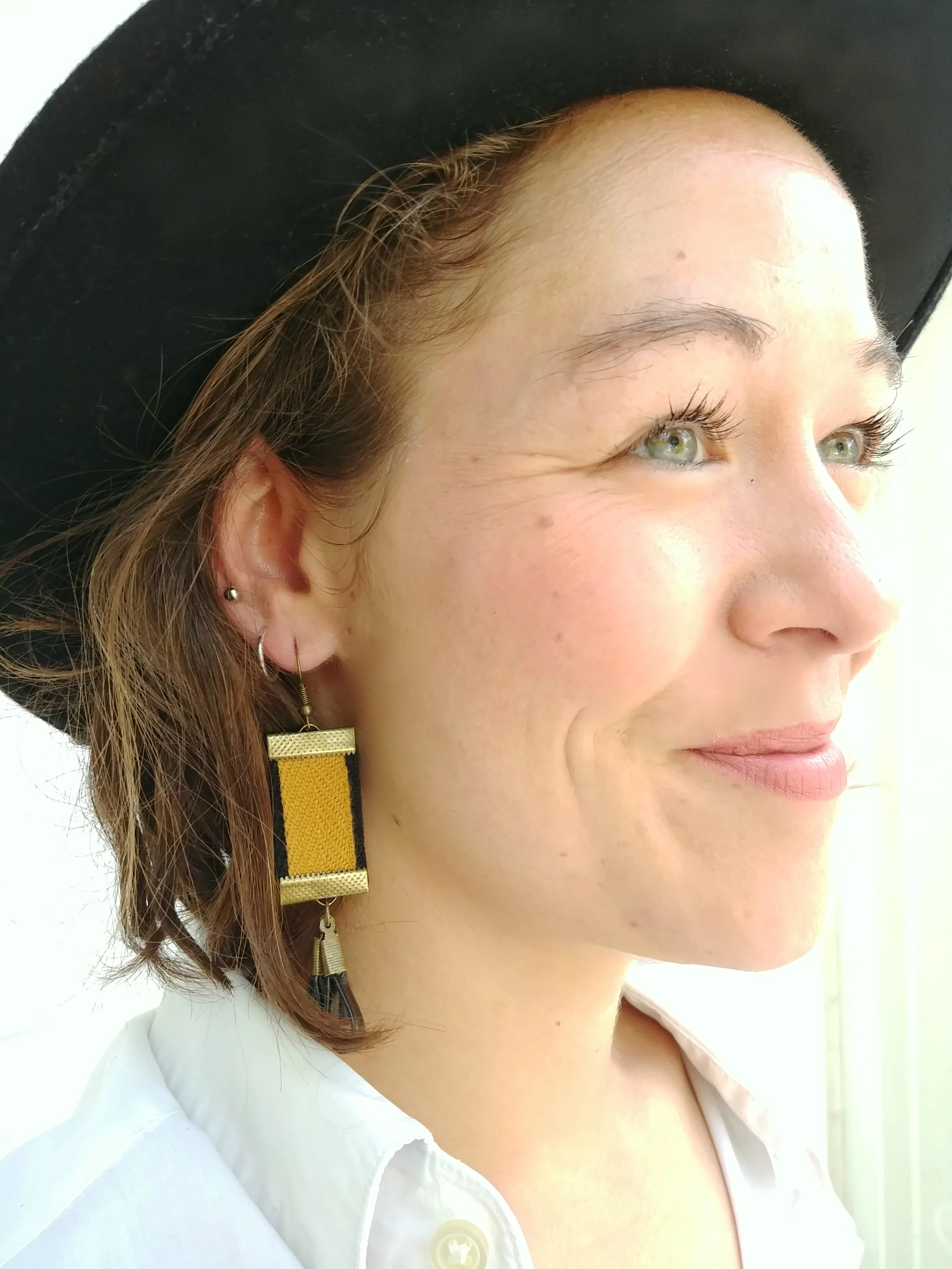 Boucles jaune face.jpg