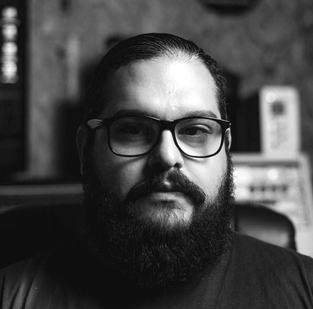 MARCOS FRANCOProdutor musical, executou junto com Vaz a gravação do quarteto e fez a pós produção da trilha sonora (mixagem e masterização).