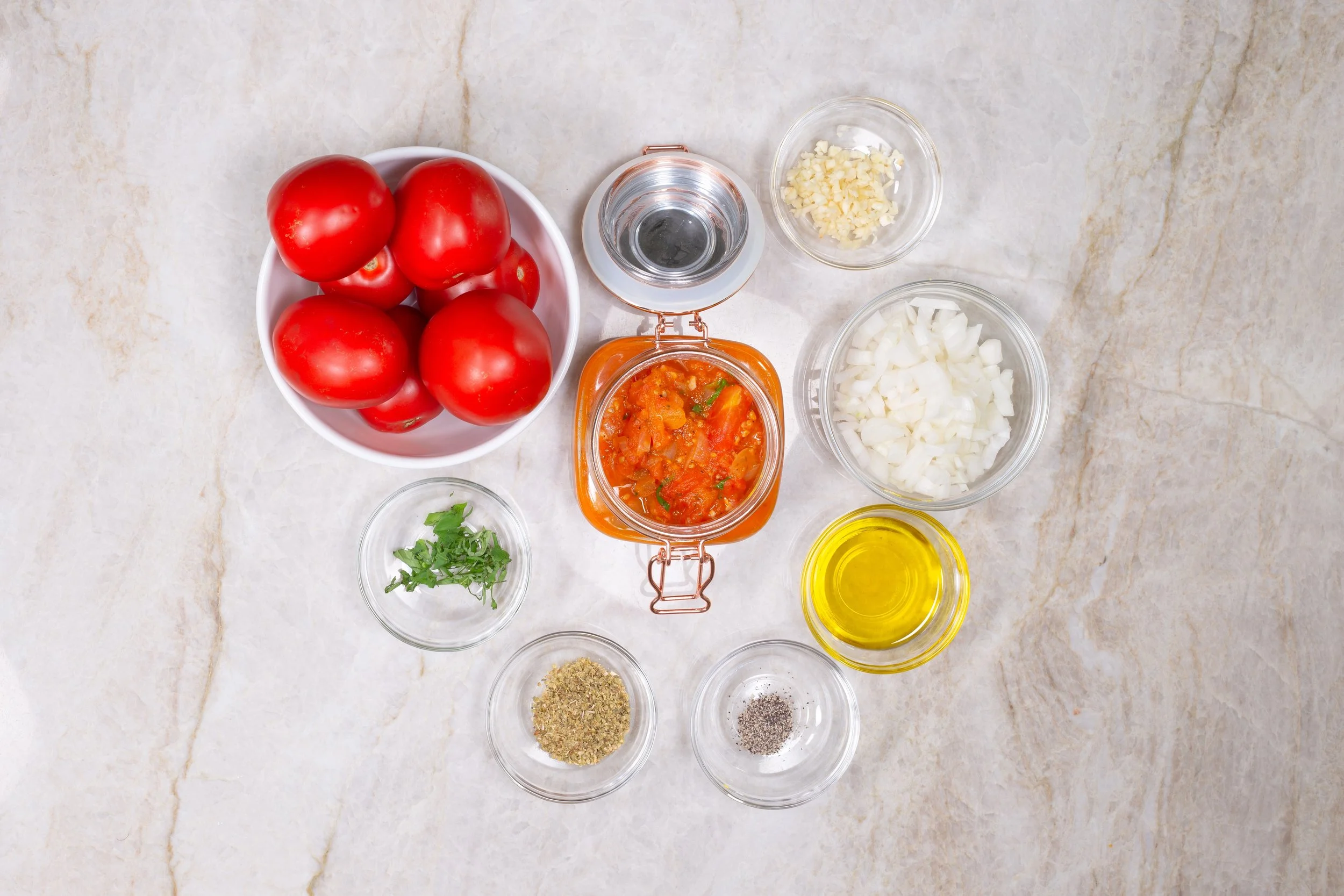 Karina Heinrich_Tomato Sauce Ingredients 2019.jpg
