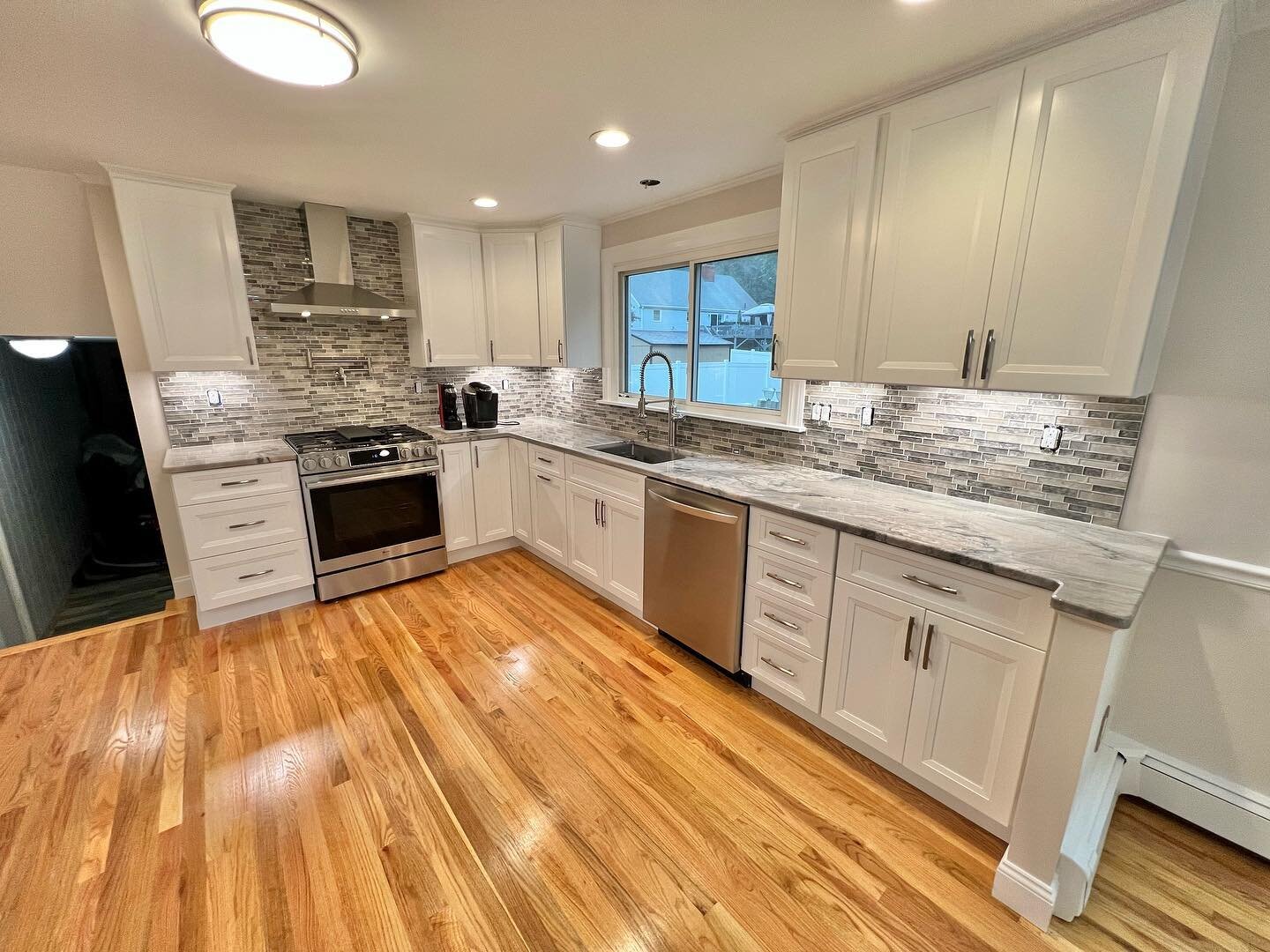 Finishing a new kitchen in Newington.