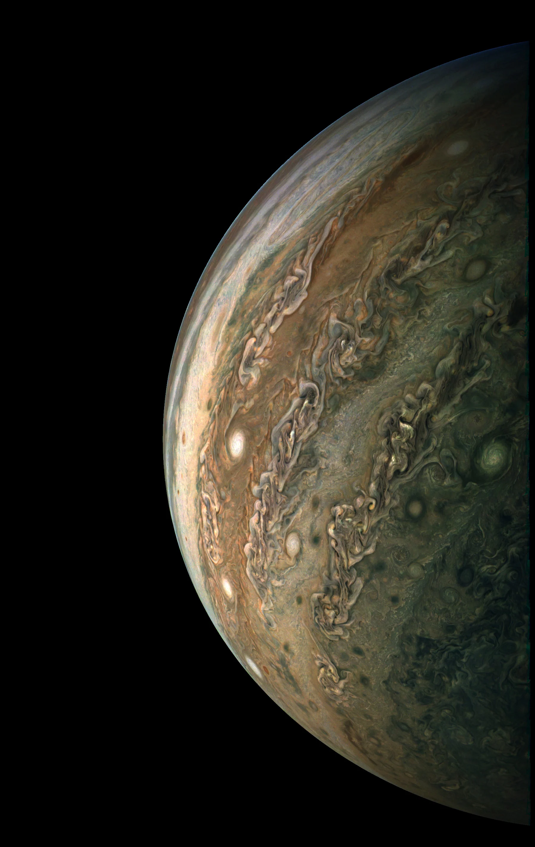 jnce_2017350_10c00037_v01_rawbmp_reproj_30px_30668600s_cx8120_000000_taylorincembmp_sphc_