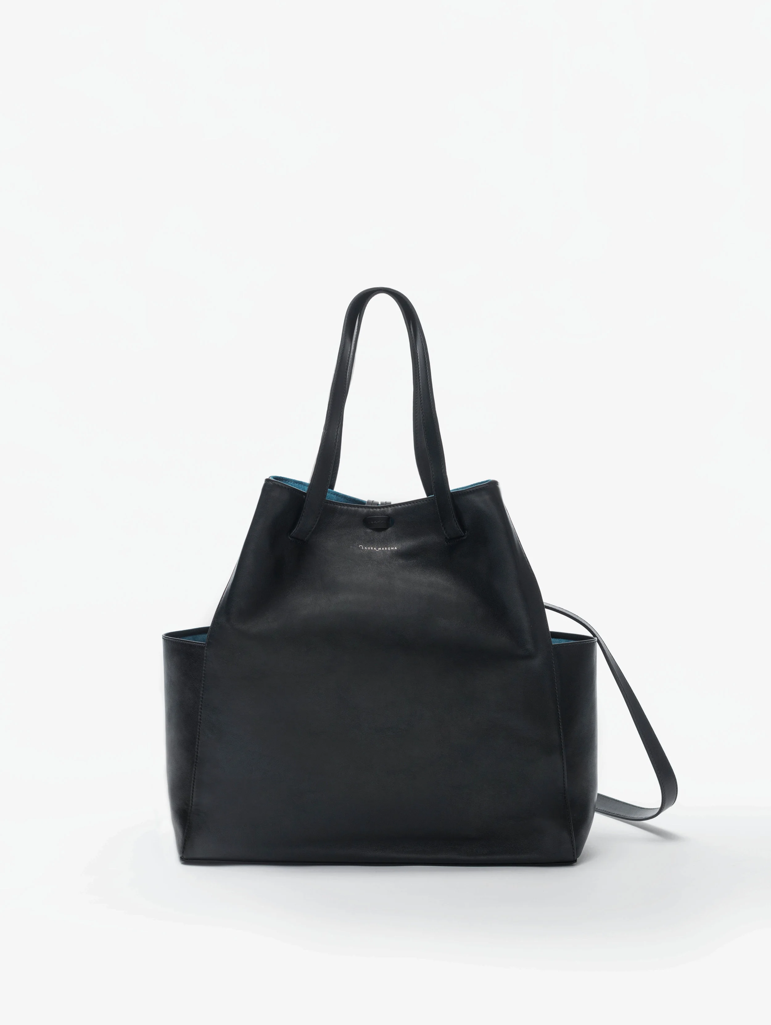 Laura Margna leather goods - Back of the Noué bag - Black