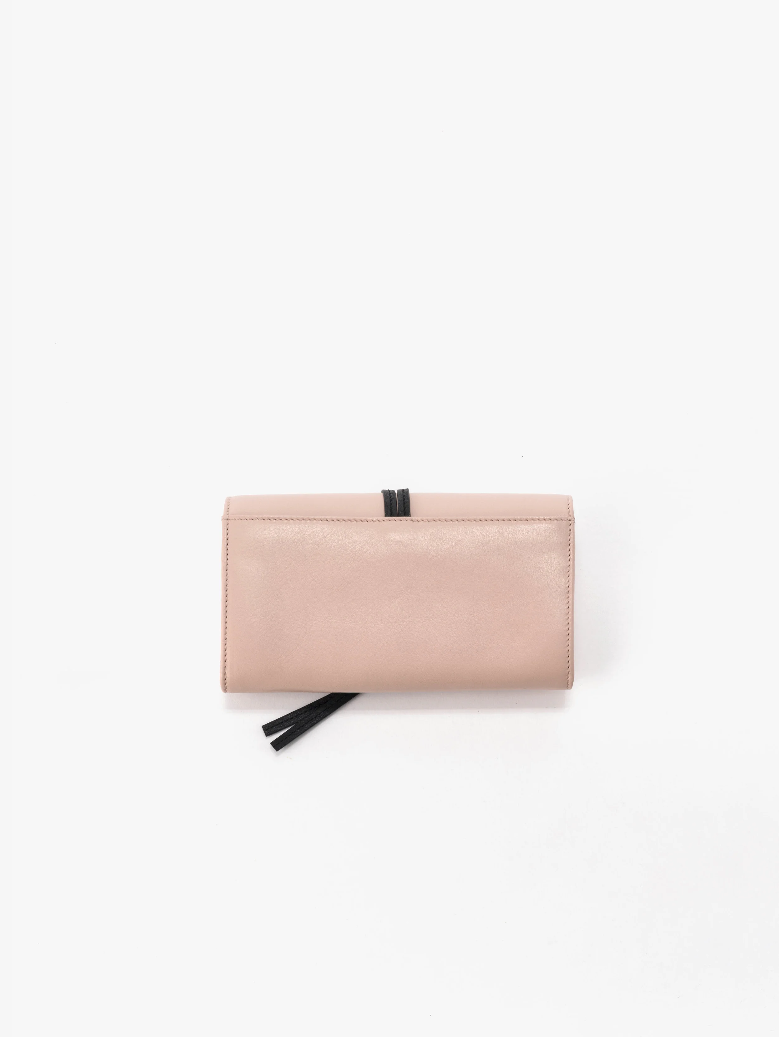 laura-margna_noue-wallet-blush_02 Kopie.jpg