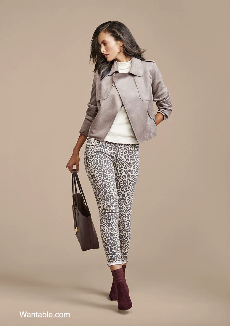 Fall19_Aug_Straight_Style_Look_11 27_b.jpg