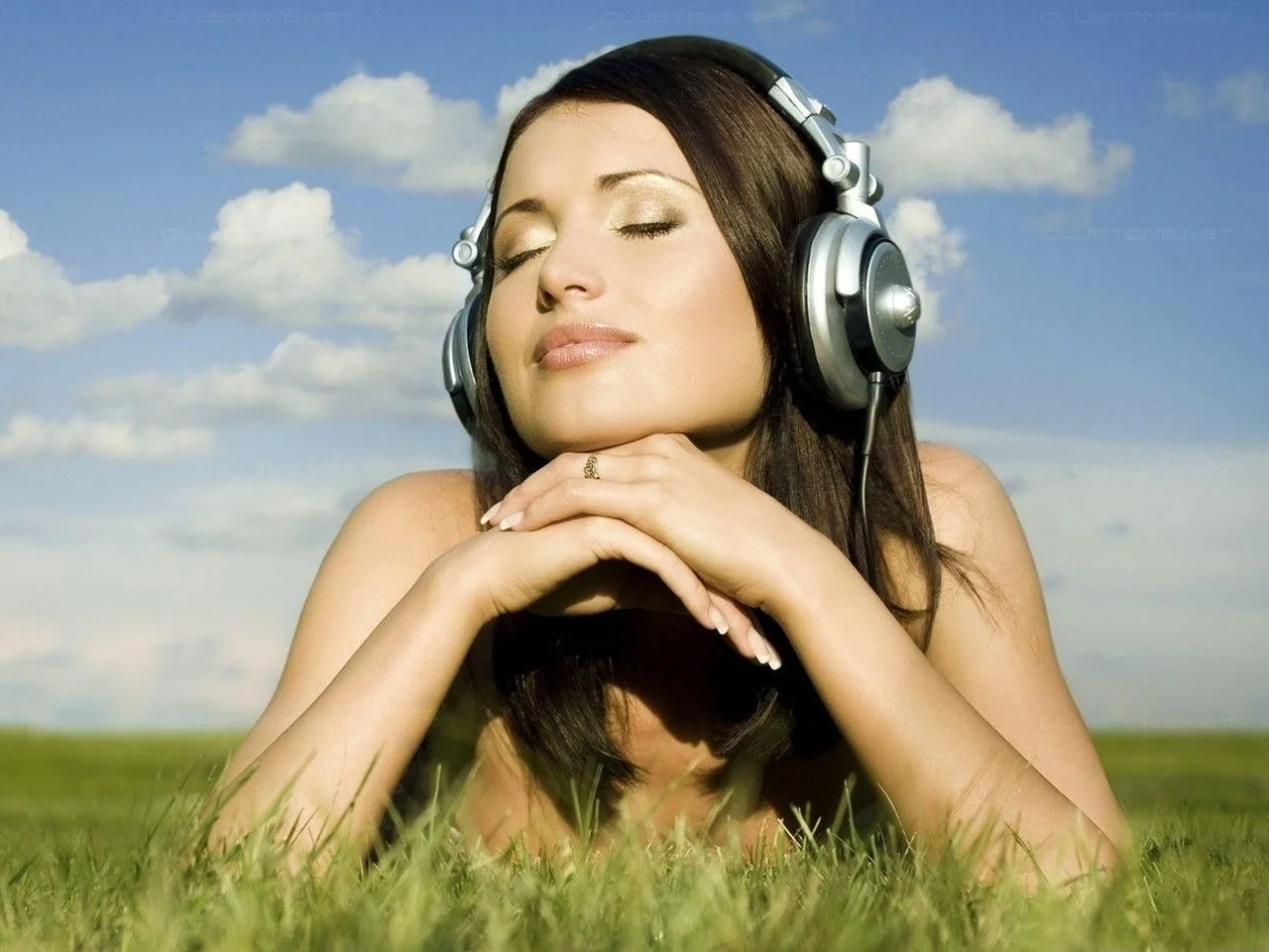 woman-headset.jpg