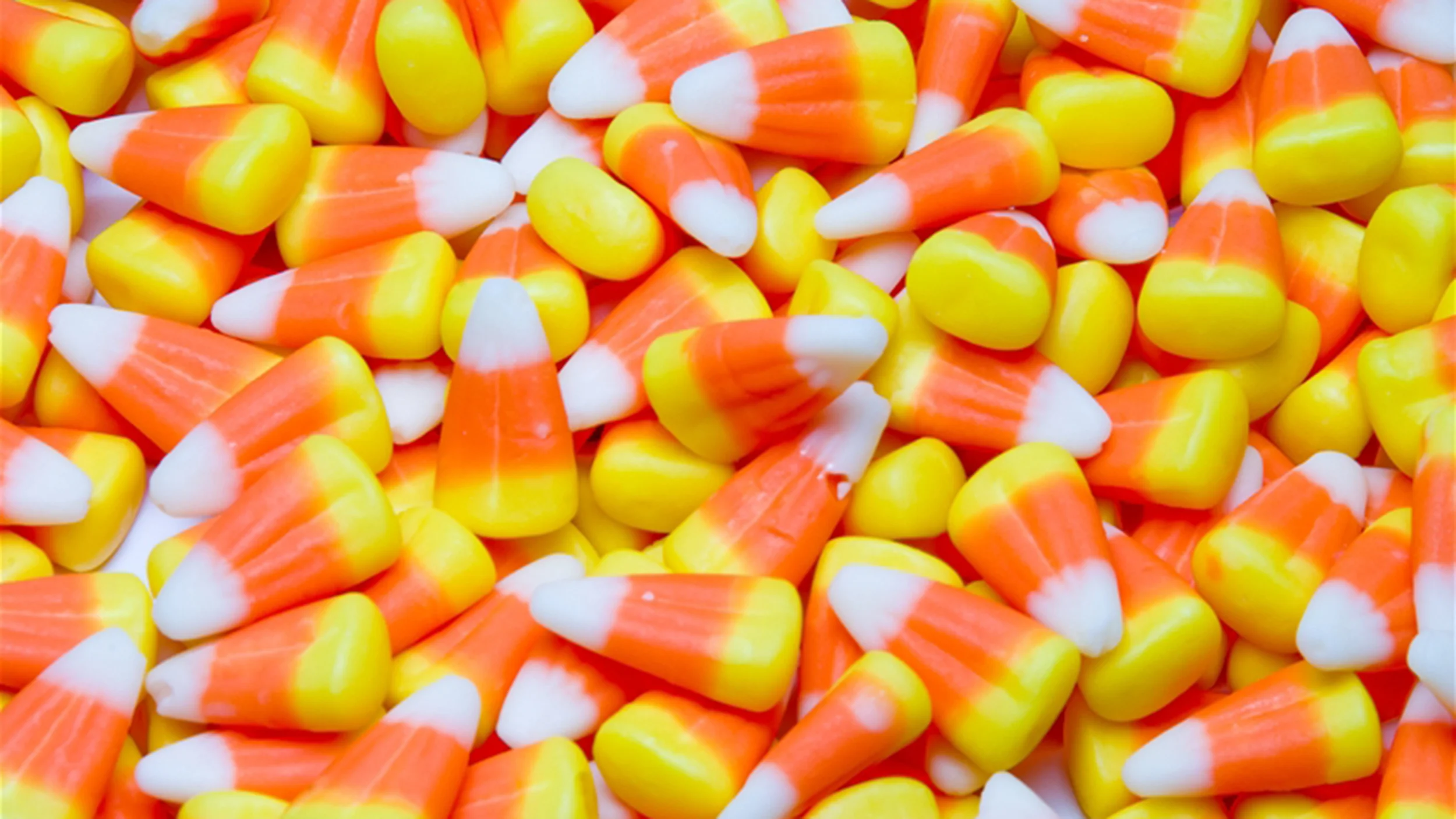 candy-corn-today-161002-tease-01_0c8becc112d4b2e7c9e791298caa638b.jpg
