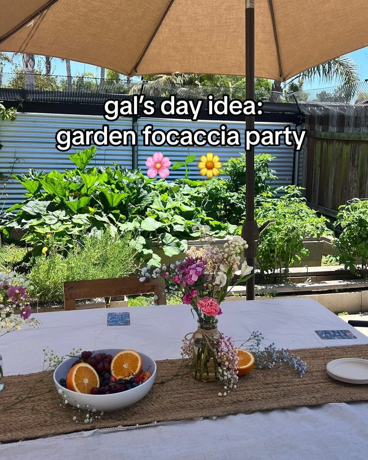 Social Alcohol-Free Gathering✨ Garden Focaccia Day by @likemynded.co 🌸

A huge transition in my health as I&rsquo;ve gotten older is evaluating alcohol in social gatherings.

I won&rsquo;t lie, it&rsquo;s HARD. I&rsquo;ve gone through so many sober 