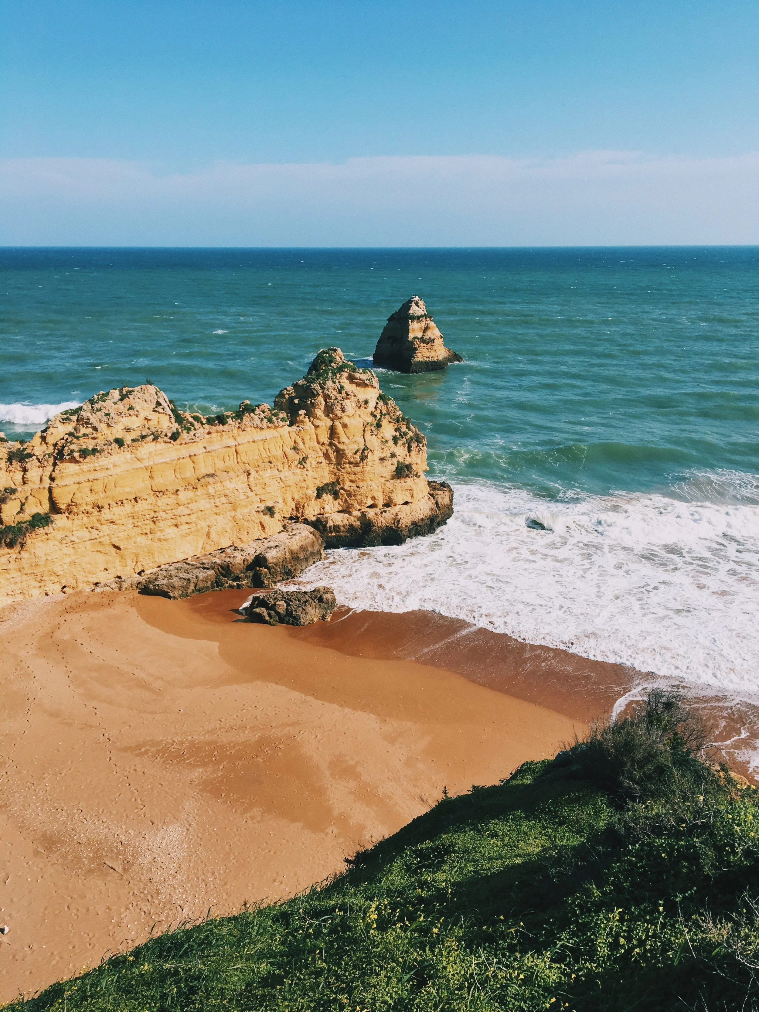 Praia do Camilo.