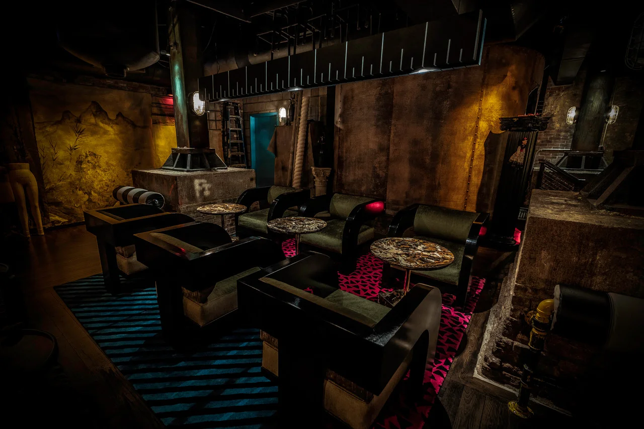 Alley Cat 04_180714-Edit.jpg