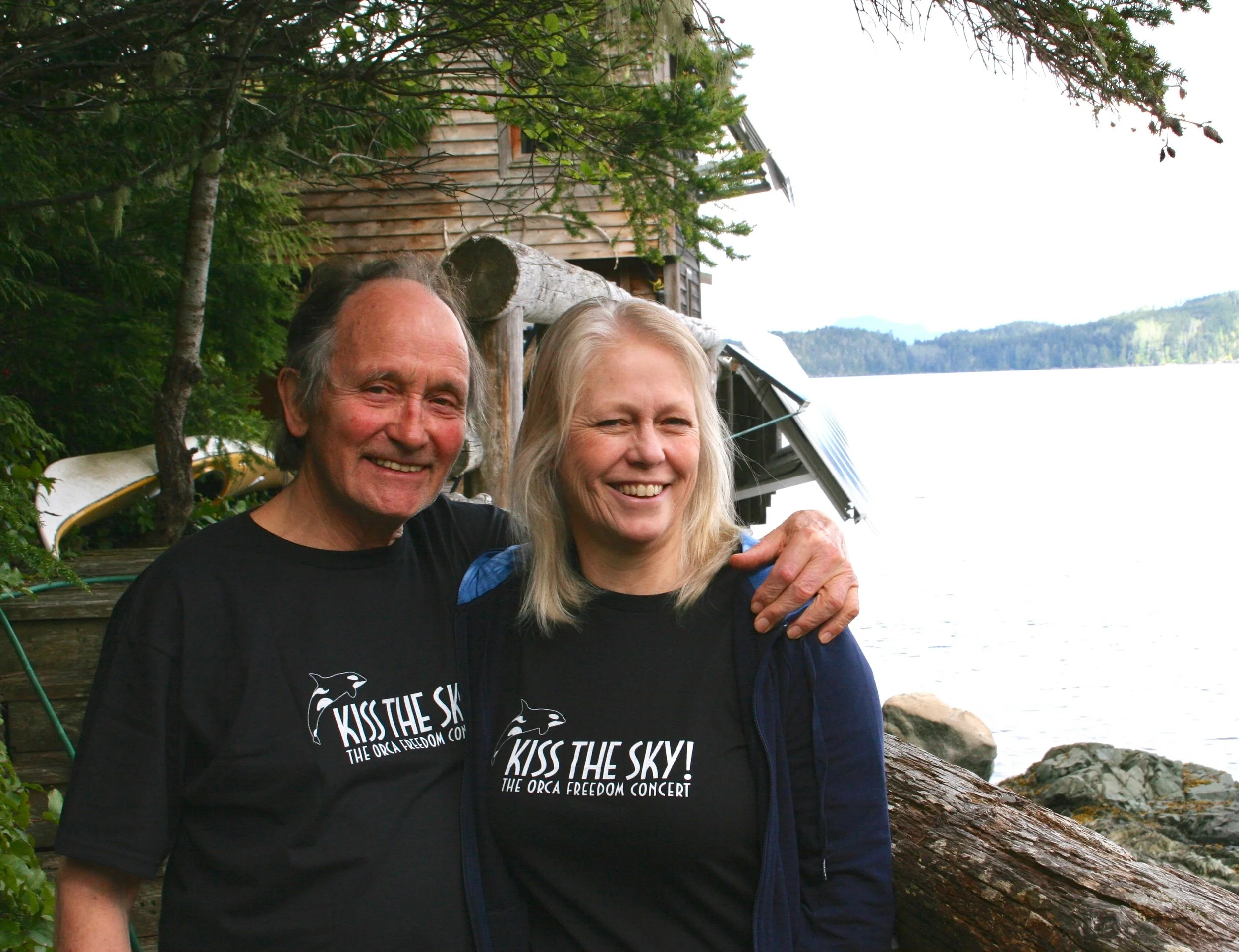 Paul Spong and Helena Symonds at Orca lab.jpg