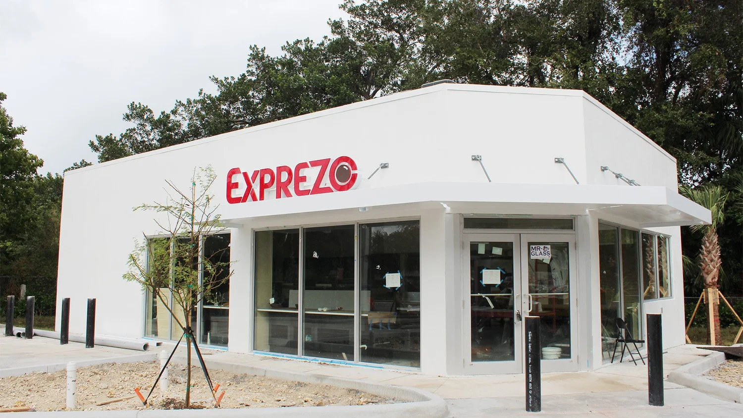 Exprezo gas station exterior in Miami