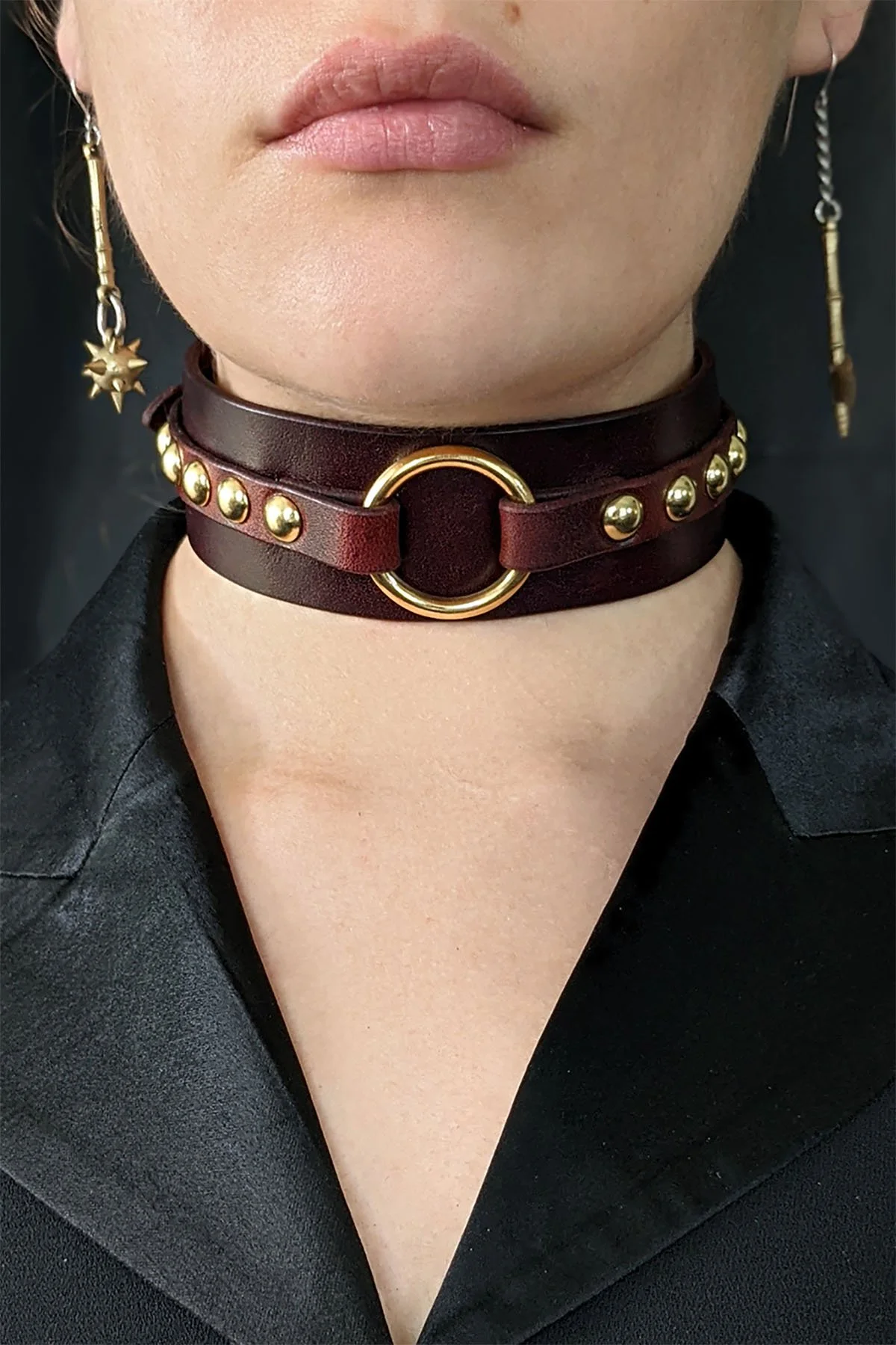 Banded Collar Burgundy