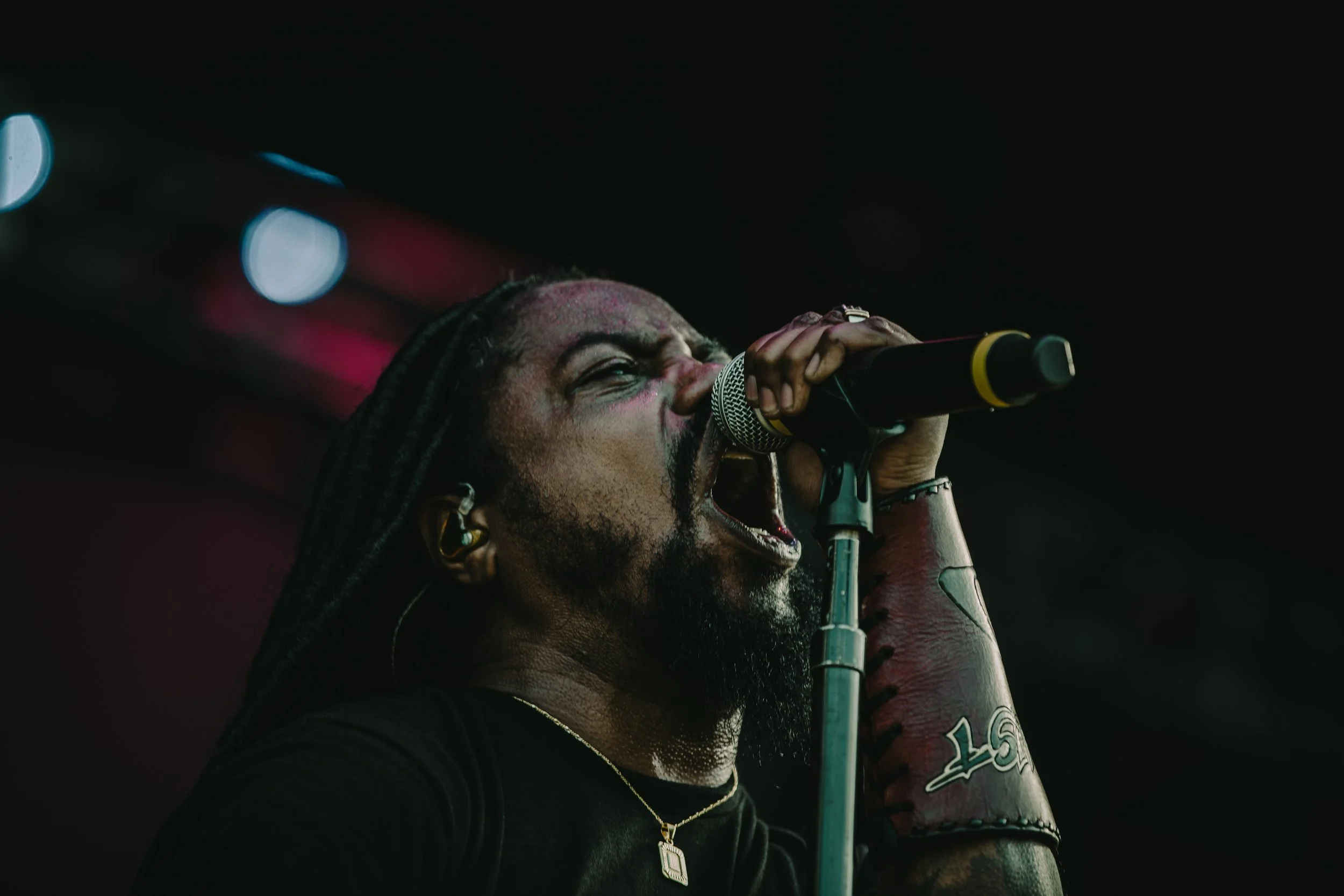 Photosxbyem_BRRFSevendust-35.jpg