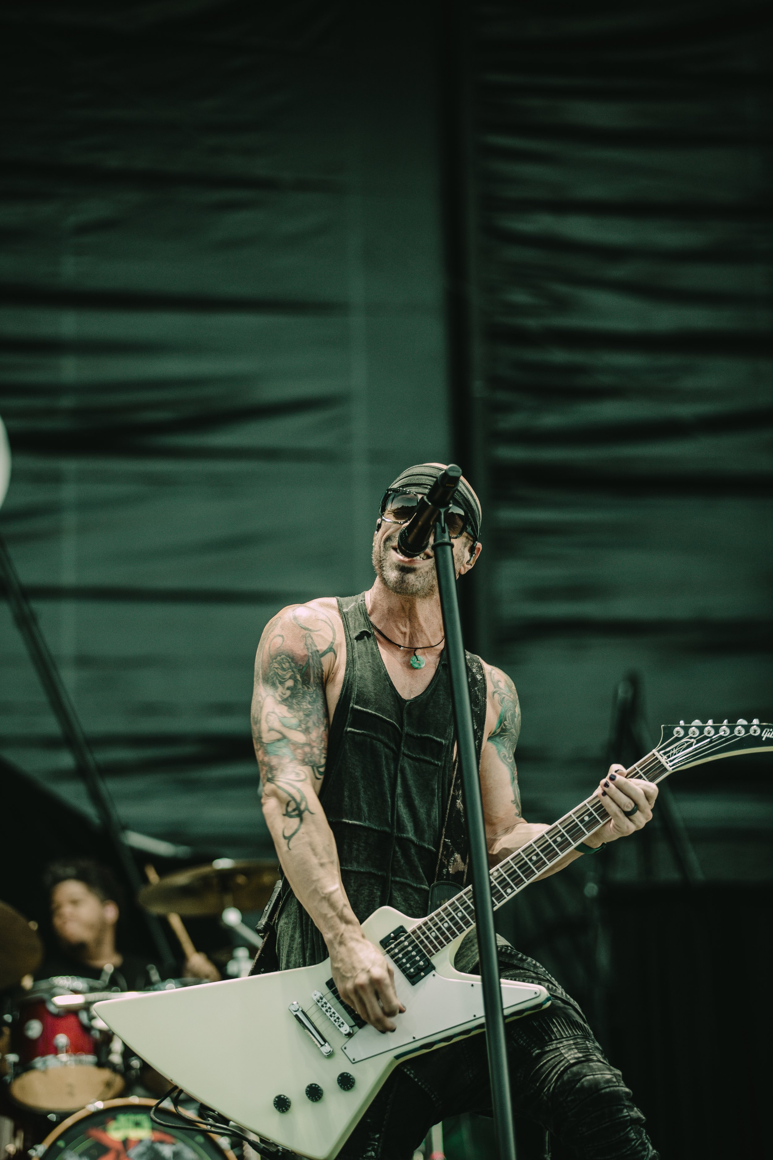 Photosxbyem_BRRFDaughtry-3.jpg
