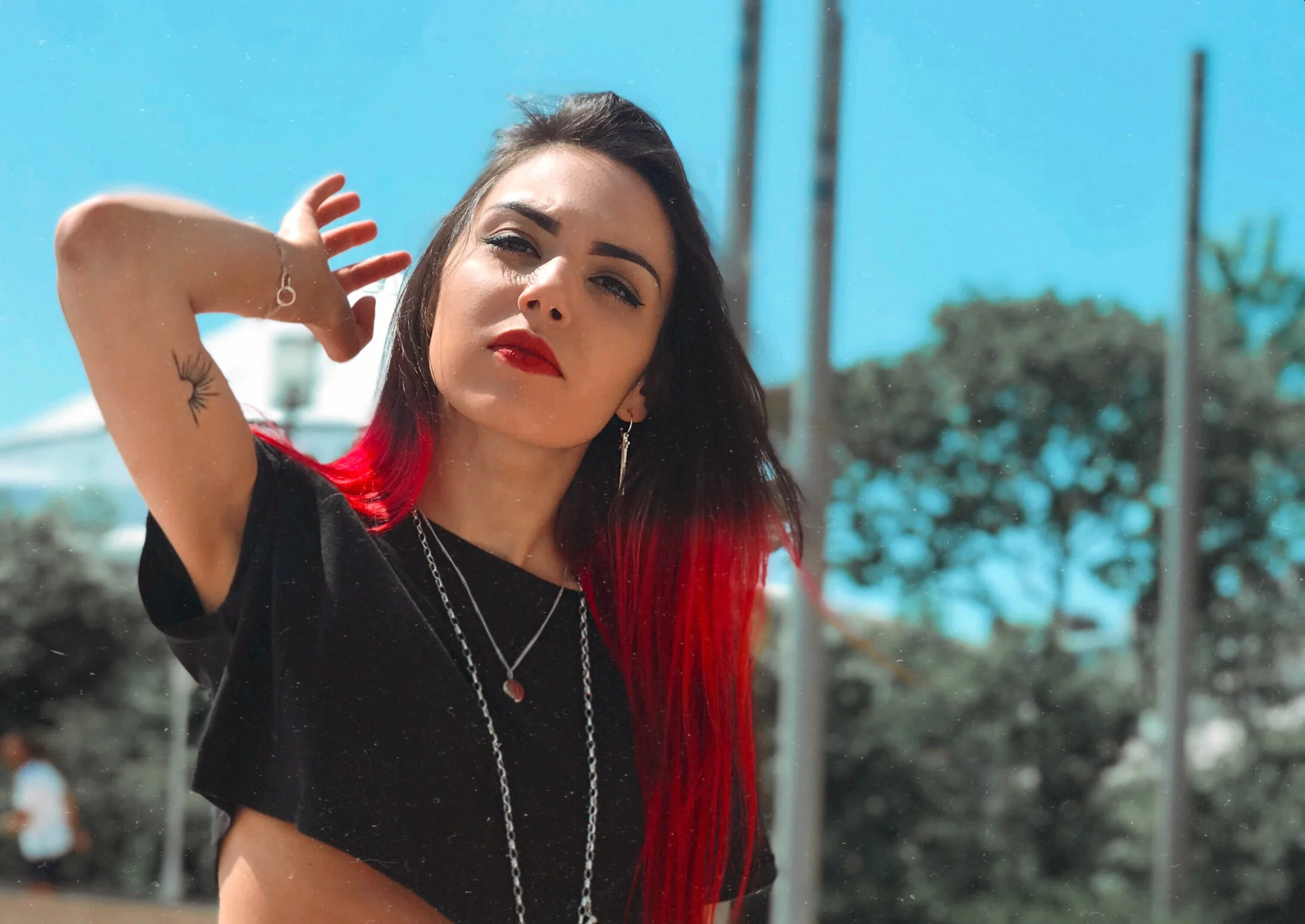Facetune_23-05-2018-15-44-12.jpg