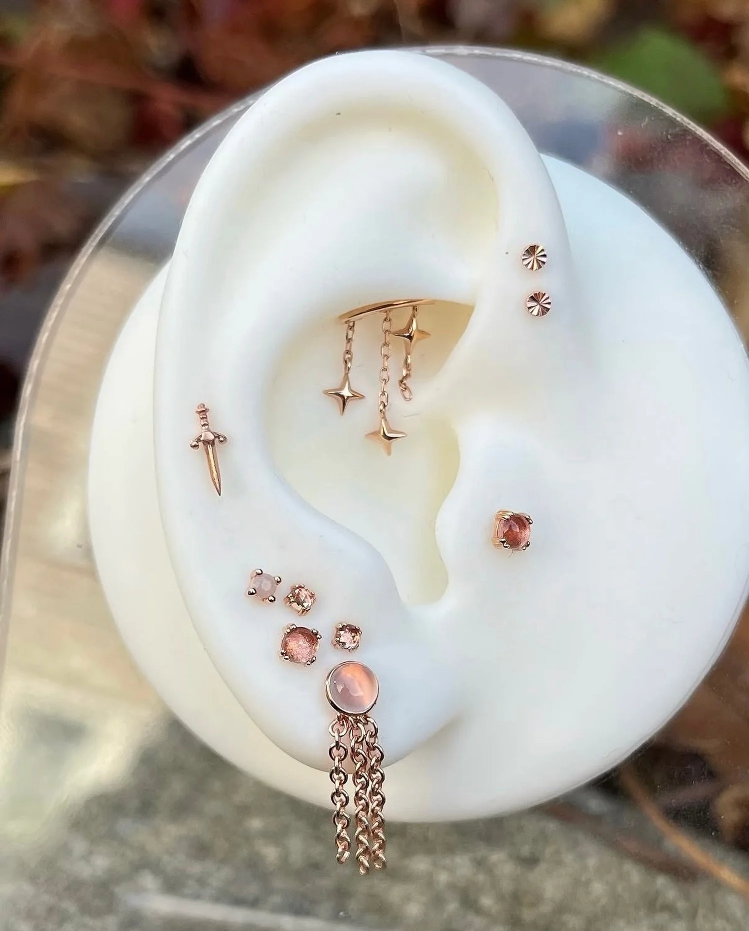 Looking for a little inspiration? Dreaming up a jewelry outfit is half the fun of coming in. Book in now through the link in bio. ✨