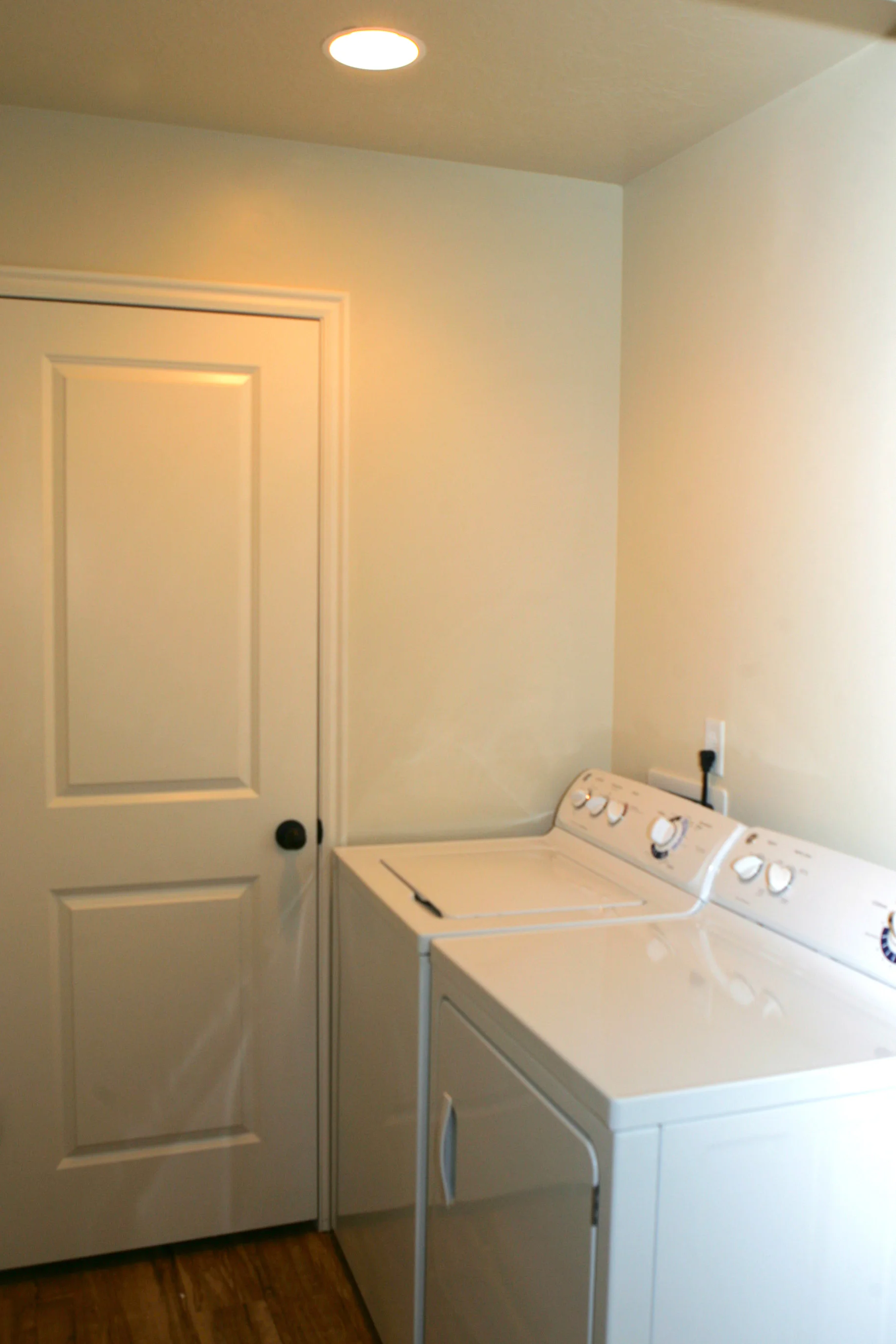 byu students laundry facility.jpg