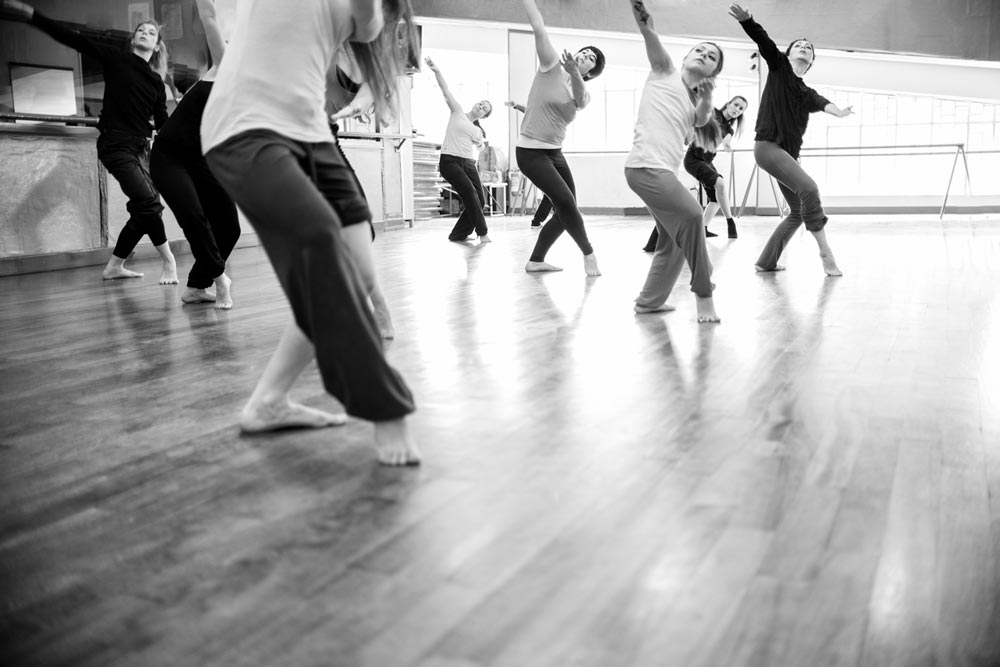 dancers-in-studio.jpg