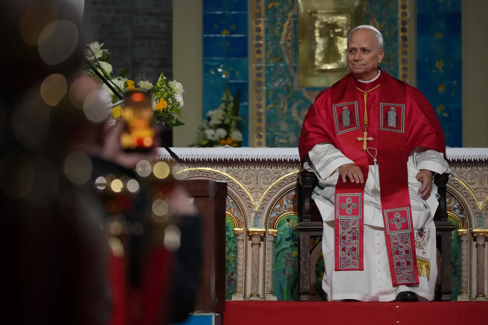 Local Catholic leaders express support for Chicago native Pope Leo after Trump calls him ‘weak’ and ‘terrible’
