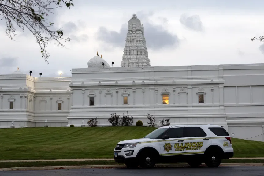 Chicago Tribune: How authorities say a jammed gun and Taco Bell workers prevented a possible mass shooting at an Aurora temple
