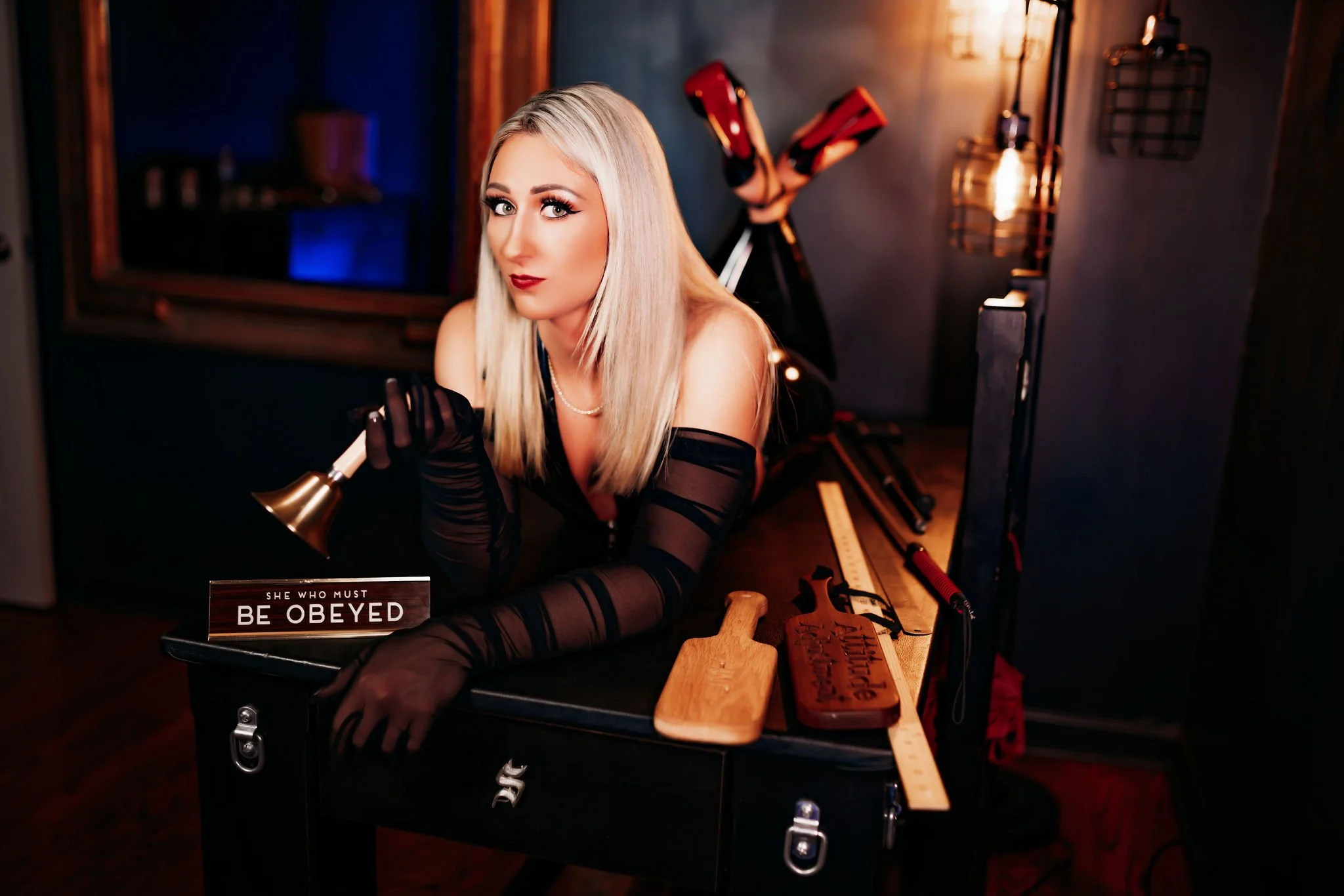 Live sessions with Dominatrix