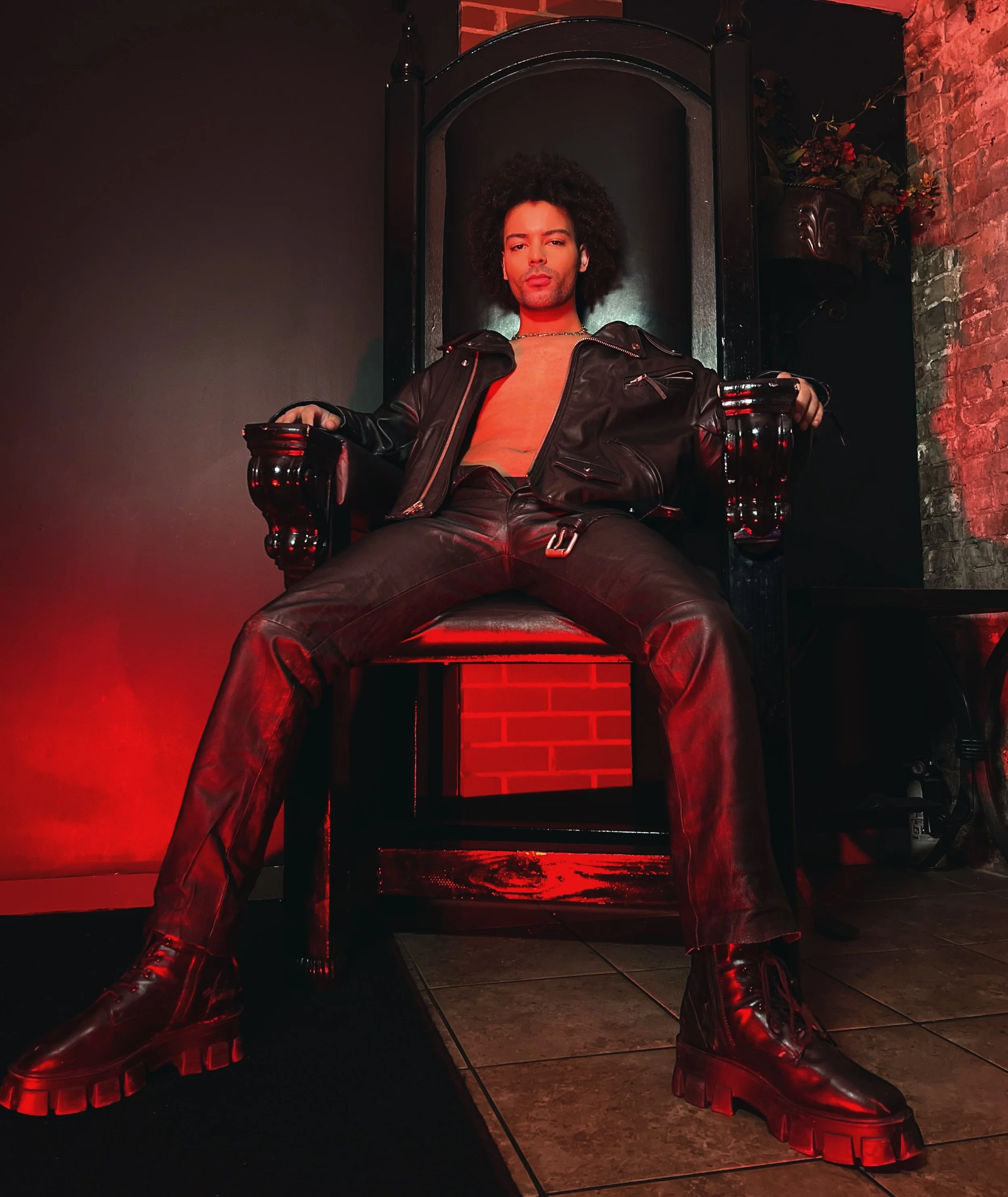 Master Dominants at Chicago Illusions | Explore Dominant Experiences ...