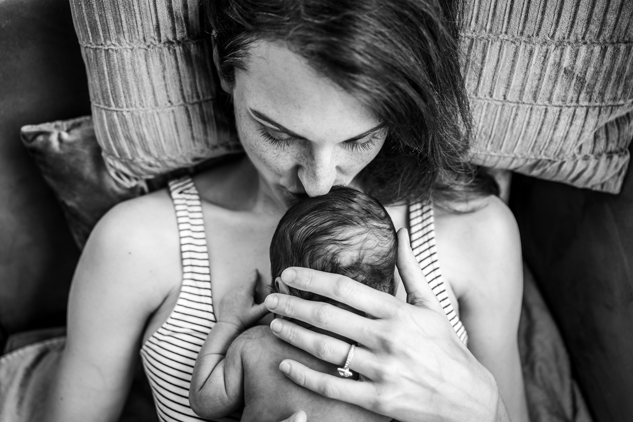 Los Angeles Lifestyle Newborn Photography - 37.jpg