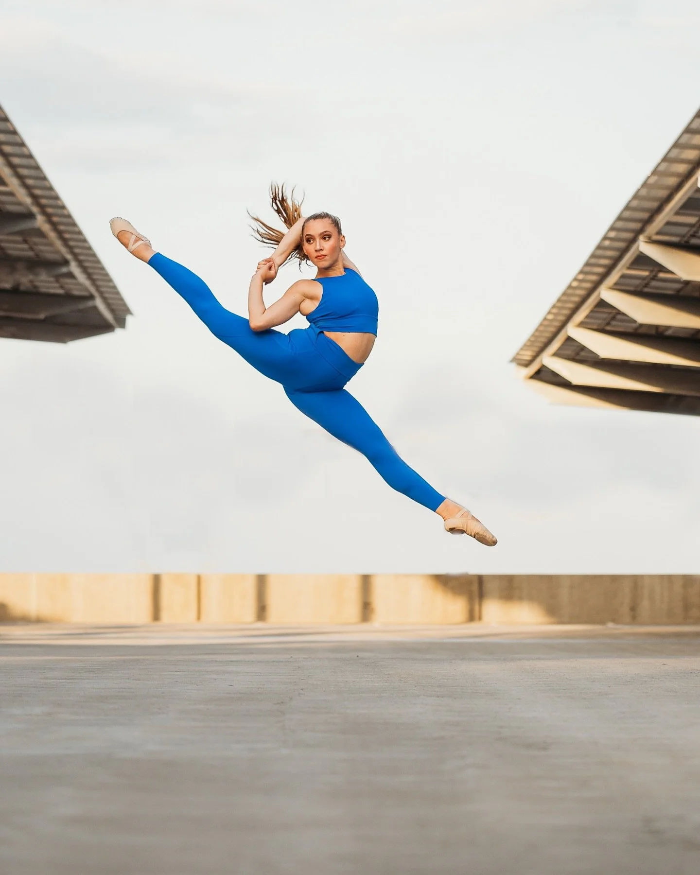 Dancer tip: come prepared&hellip; then surrender to the moment.

You know what&rsquo;s wild about dance photography?
How one tiny shift &mdash; a breath, a thought, a flicker of confidence &mdash; can change everything.

@_kennedyperez_ said it best 