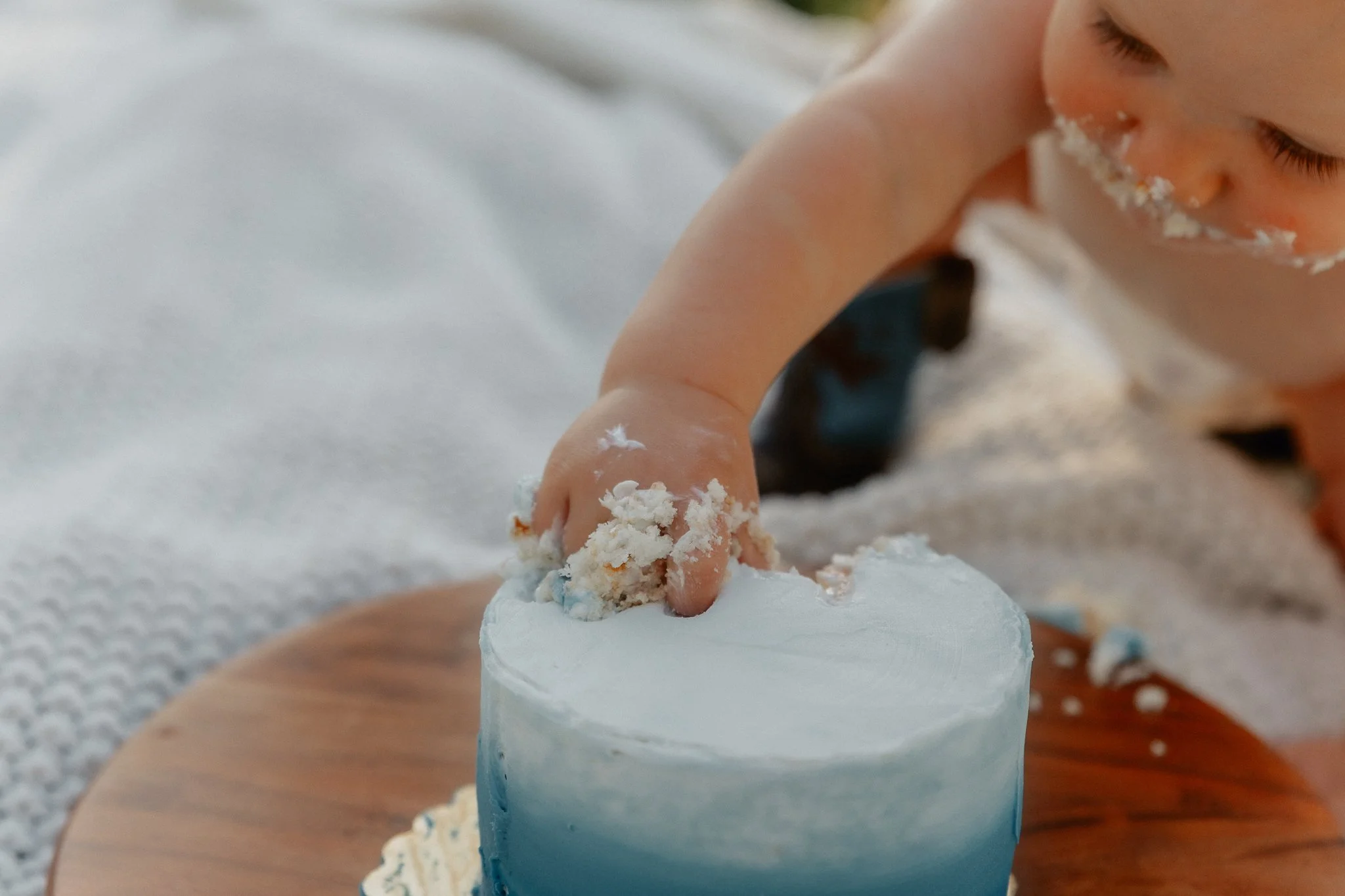 Los-Angeles-Cake-Smash-Milestone-Session-O'Melvany_Park-108.jpg