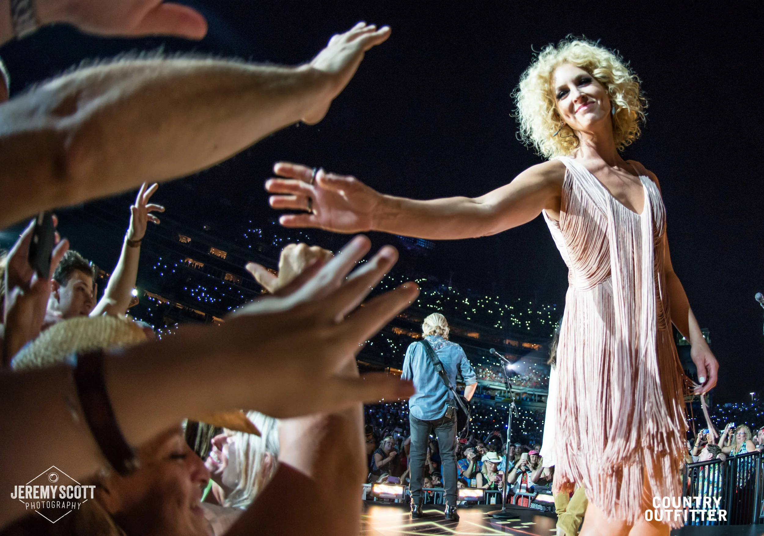1L_20150612_CMA_Fan_Fest-0138-2.jpg