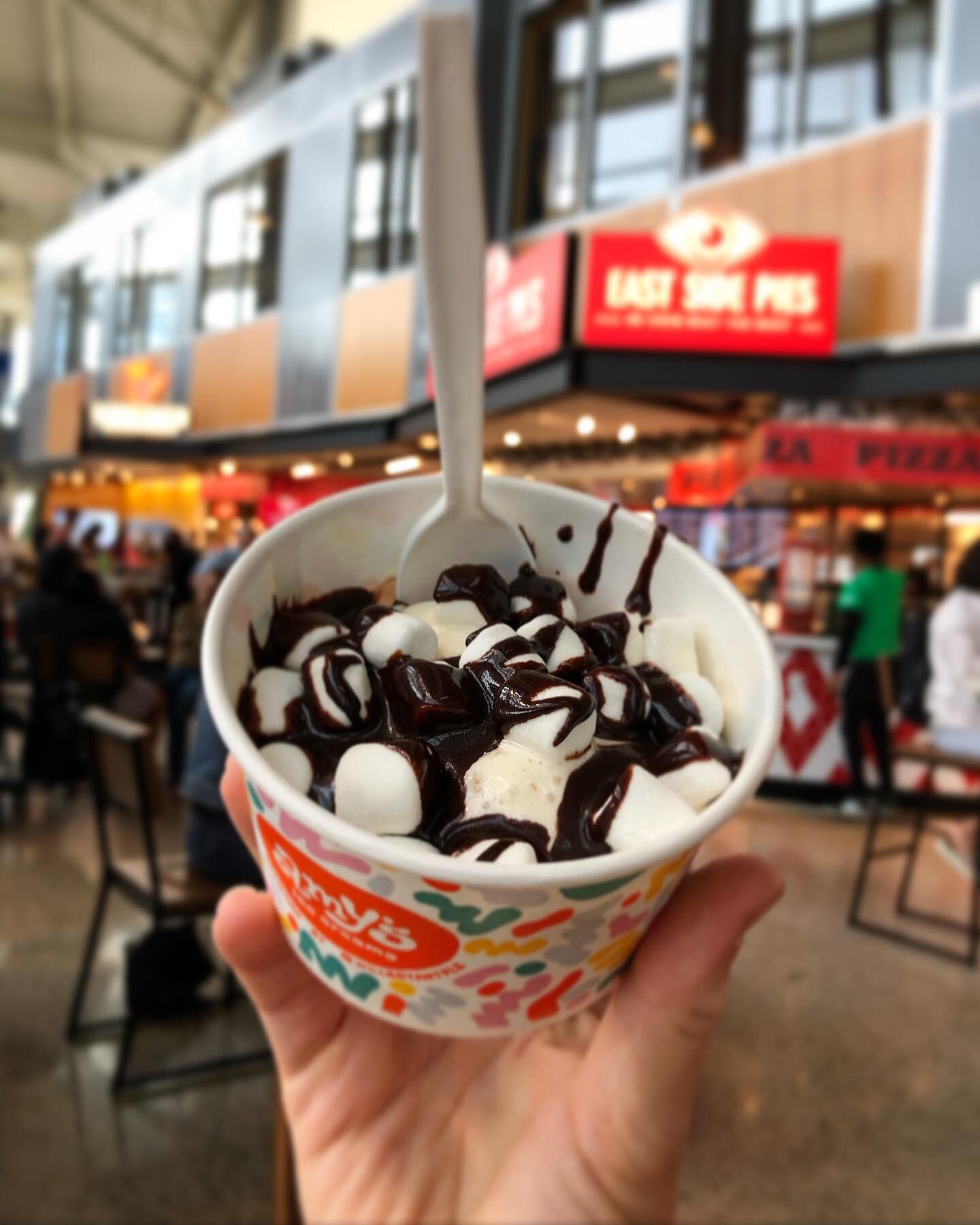 😎doing a little field test with some s&rsquo;mores flavor combo toppings at the Austin Airport; honey graham bear icecream, marshmallows, and hot fudge. Always trying to come up with new concepts!
*I remember as a child during the school year, my co