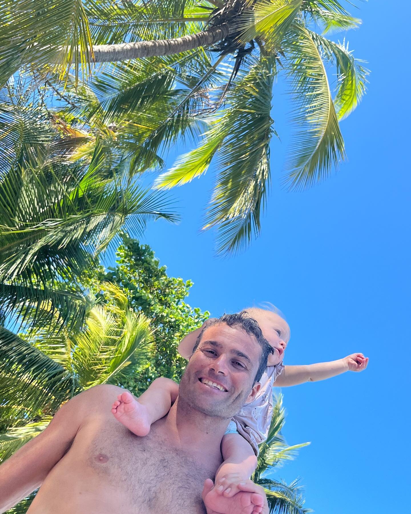 My valentine para siempre&hellip; I love you more and more every day. Through every hardship. It made us so much stronger and more compassionate to each other. I learn so much by being in partnership. Thank you for creating this Dreamlife with me 🌹?