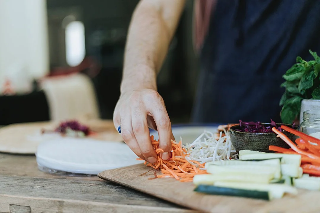 Building a Strong Relationship with Your Food Provider