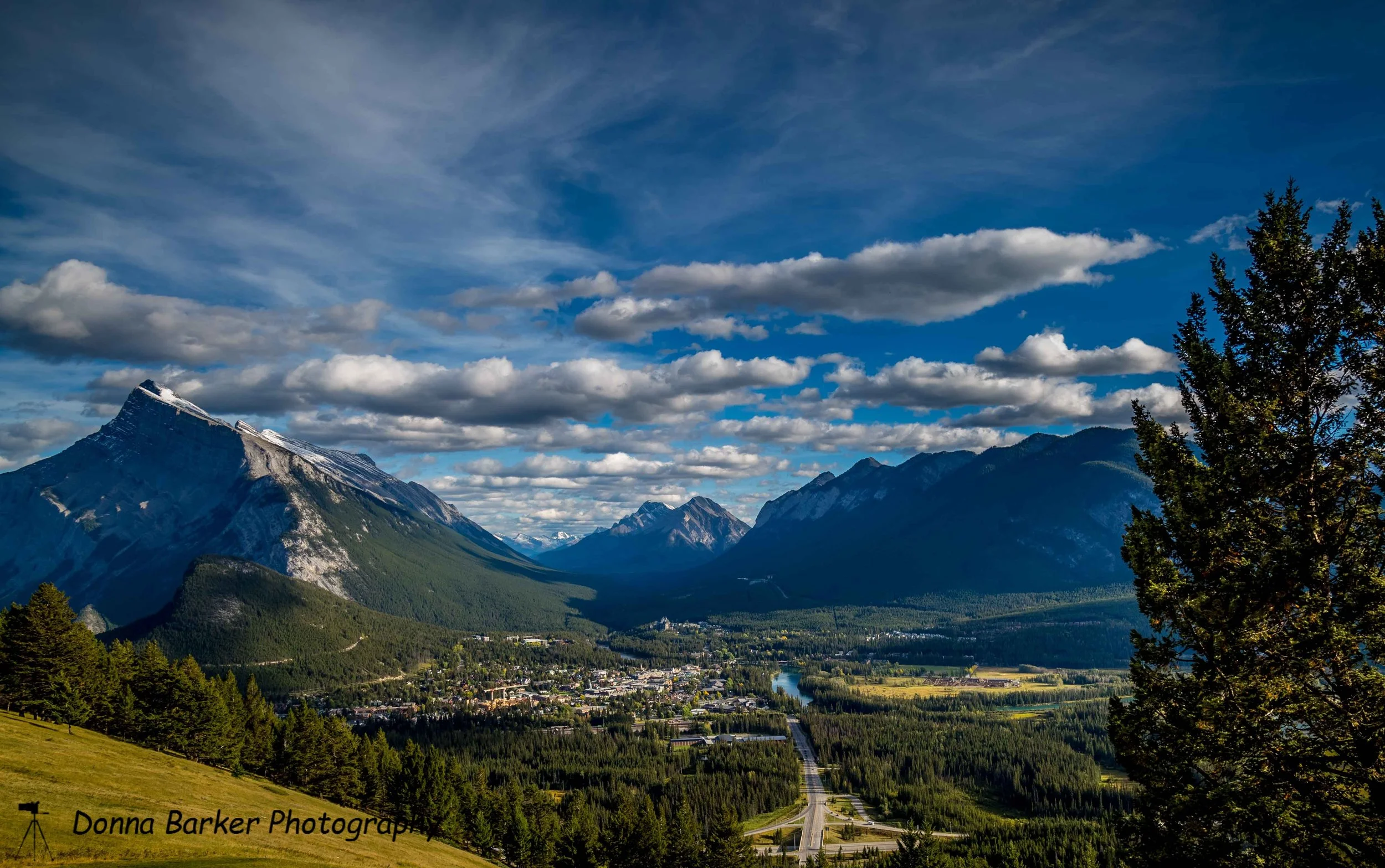 Mount Rundle and Banff Townsite1.jpg
