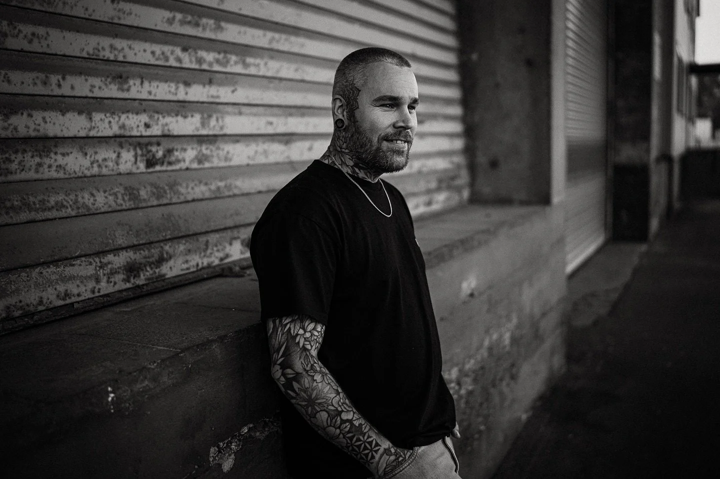 Kai 📷🍻
#justsomephotosandbeer #PortraitPhotography #AvailableLightPhotography #NaturalLightPortrait #PortraitLovers #PortraitMood #FaceOfTheDay #AuthenticPortraits #MoodyPortraits #CreativePortraits #PortraitVision #PortraitVibes #InstaPortrait #Ko