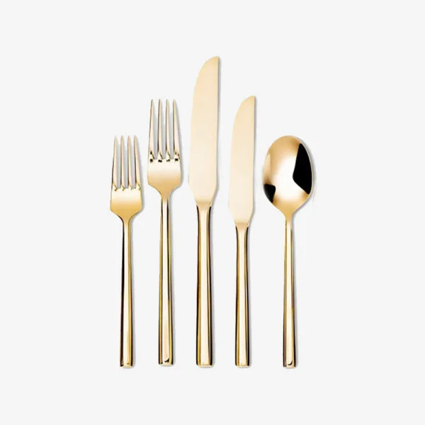 LOUISE FULL SET | POLISHED GOLD Includes: Salad fork, main fork, two main knives and main spoon IDR 30,000/per set Qty Available: 93 set