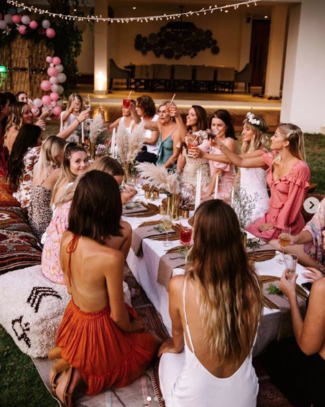 Ellie & Lauren Bullen with Peloton Supershop, Sandat Floral and Kynd Community shot by Abbie Lengui.