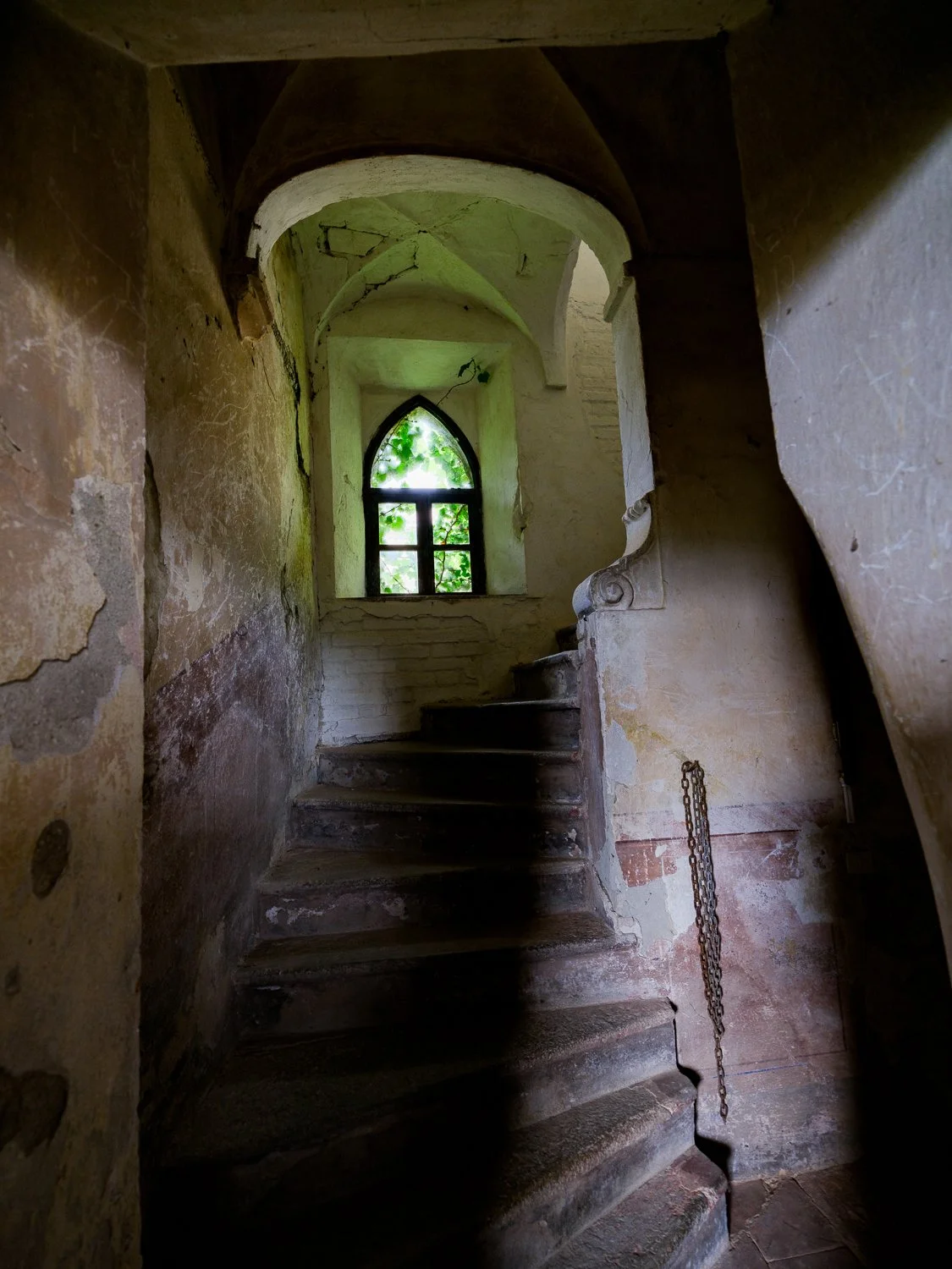 h1  CB Treppe Telefon.jpg