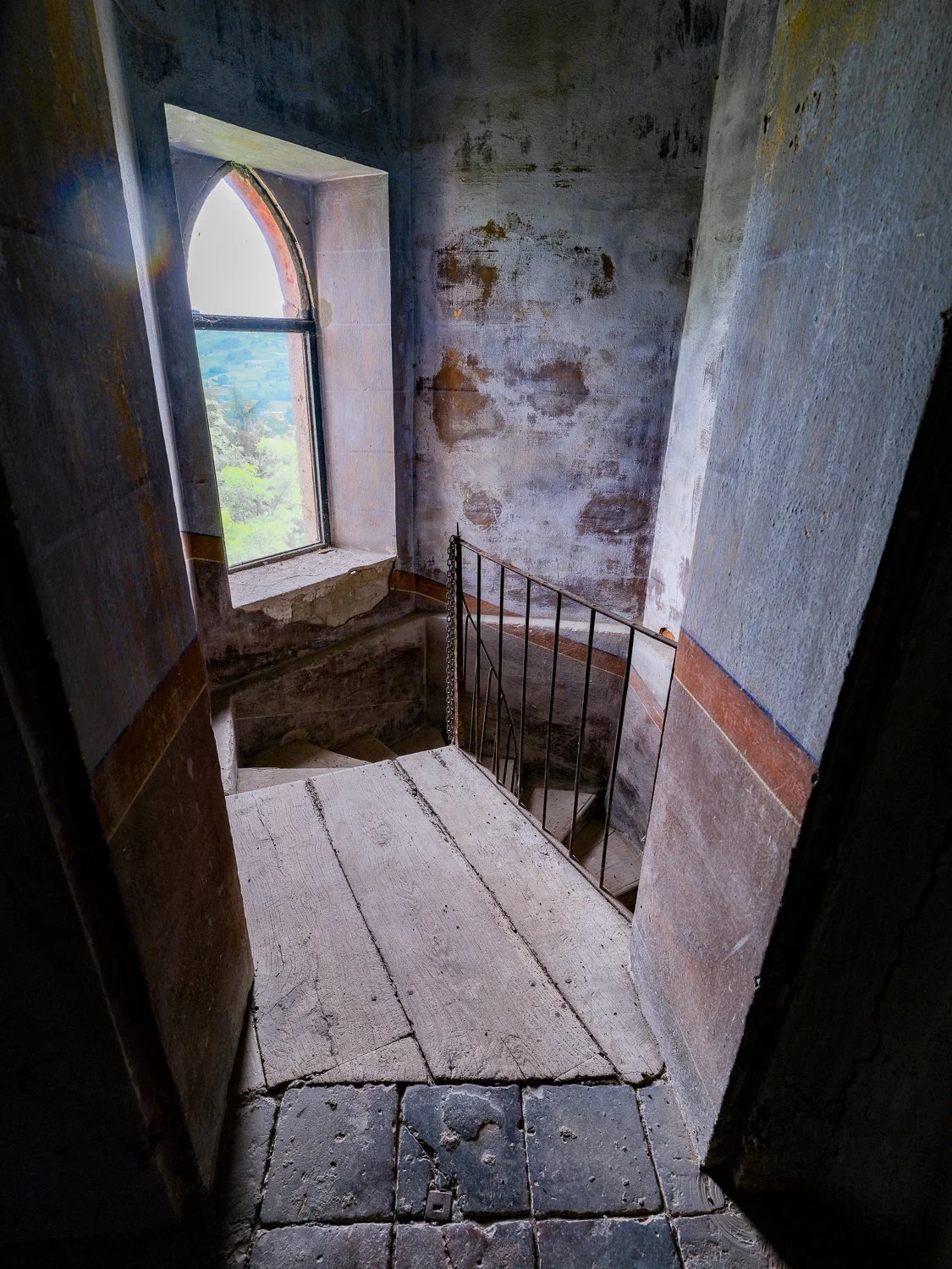 k1  CB innen Wendeltreppe oben.jpg