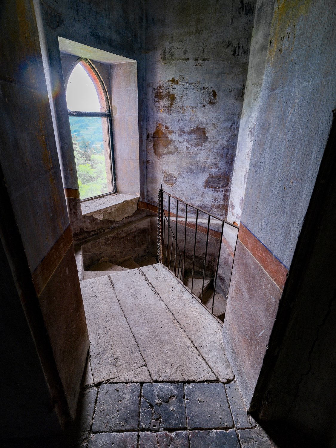 k1  CB innen Wendeltreppe oben.jpg