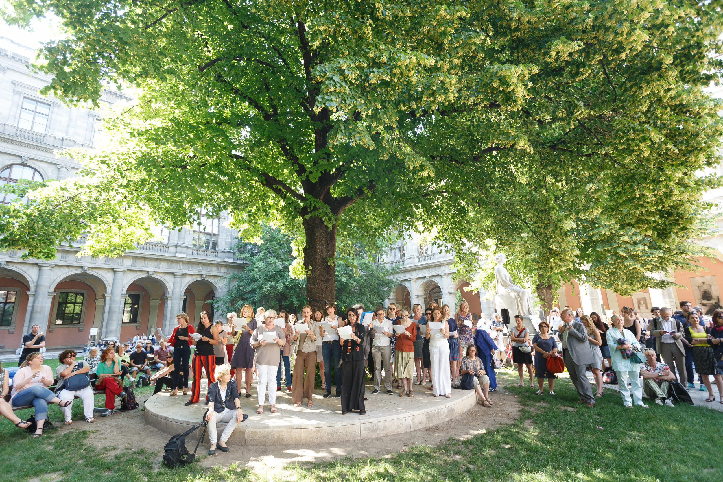Studenten Schulmaedchen Retro Kuessen