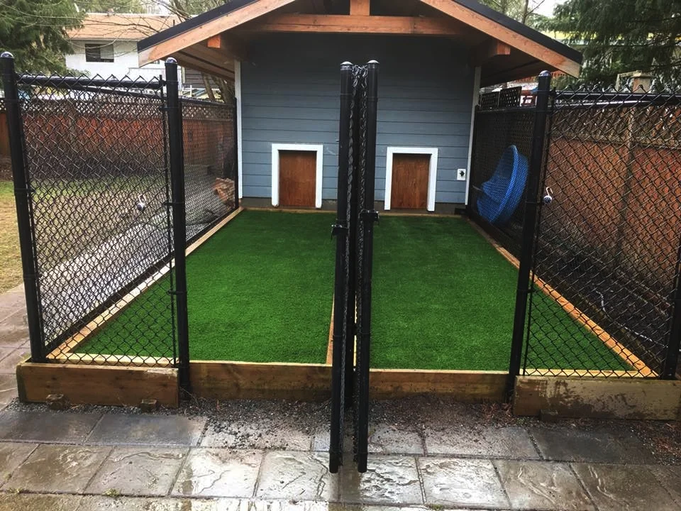 SYNTHETIC GRASS FOR PET AREAS
