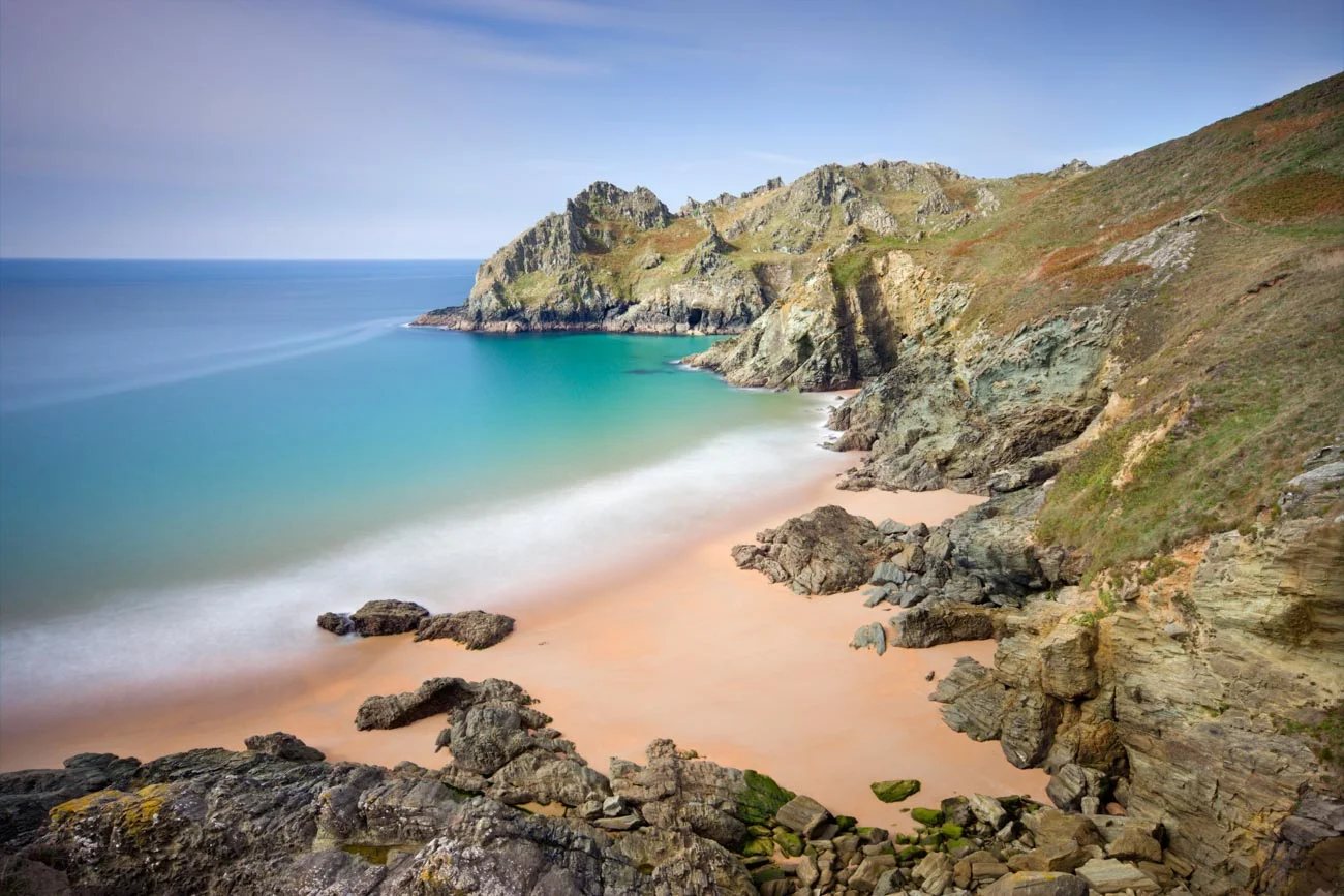 Leander Cove, Devon