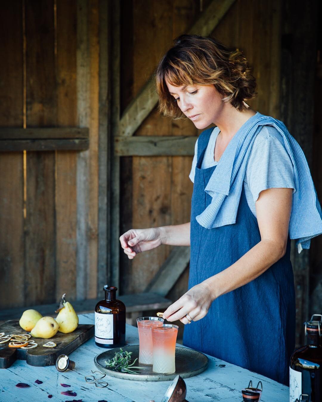 I have much to thank this lovely lady for, not least for introducing me to the hangover-free delights of organic gin. Feature out in @olivemagazine next month. @tinkture. Thanks also to @nancarrowfarm for the beautiful location. I do hope the chicken