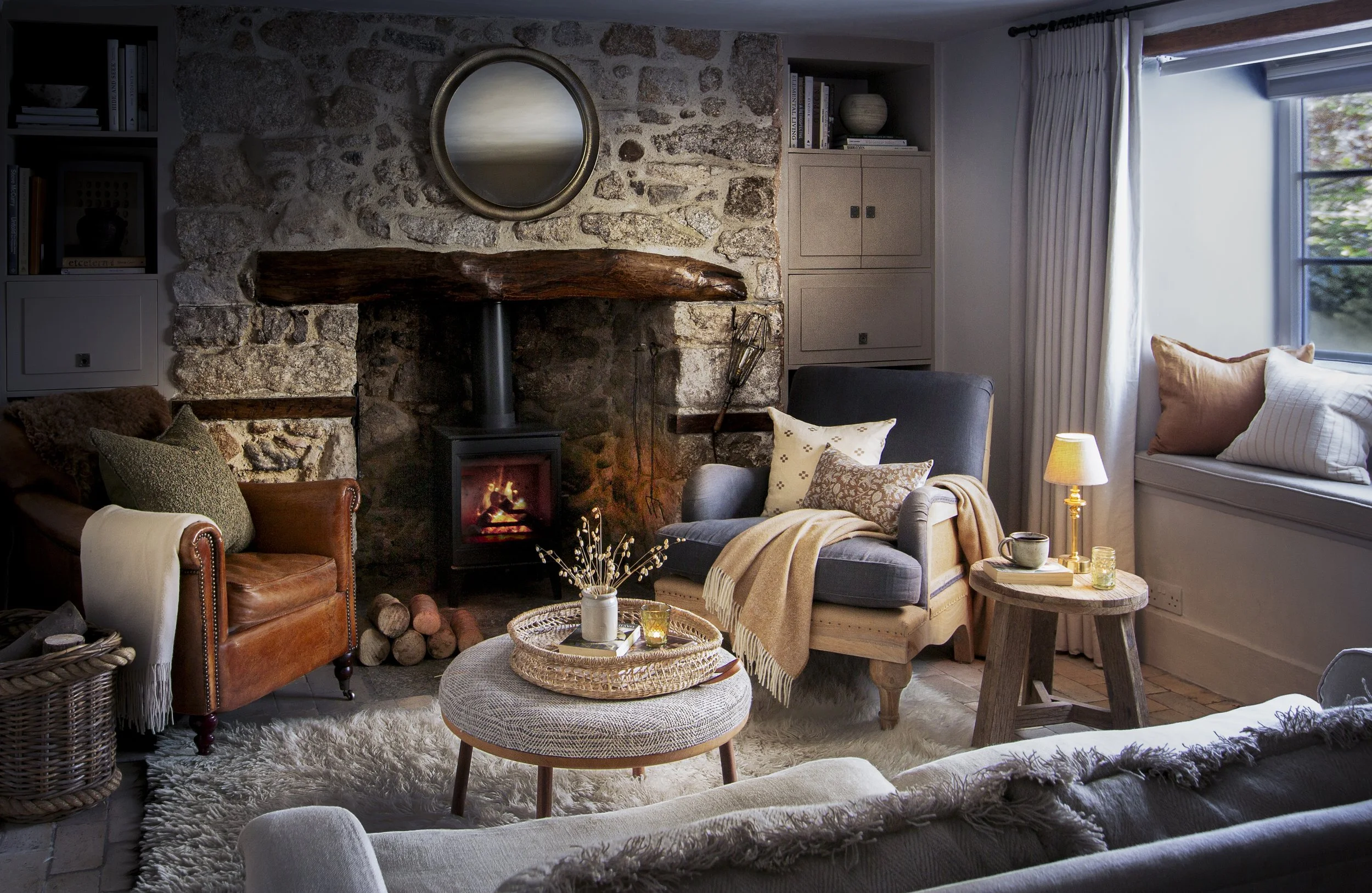 living room 23-1030-Edit-Edit.jpg