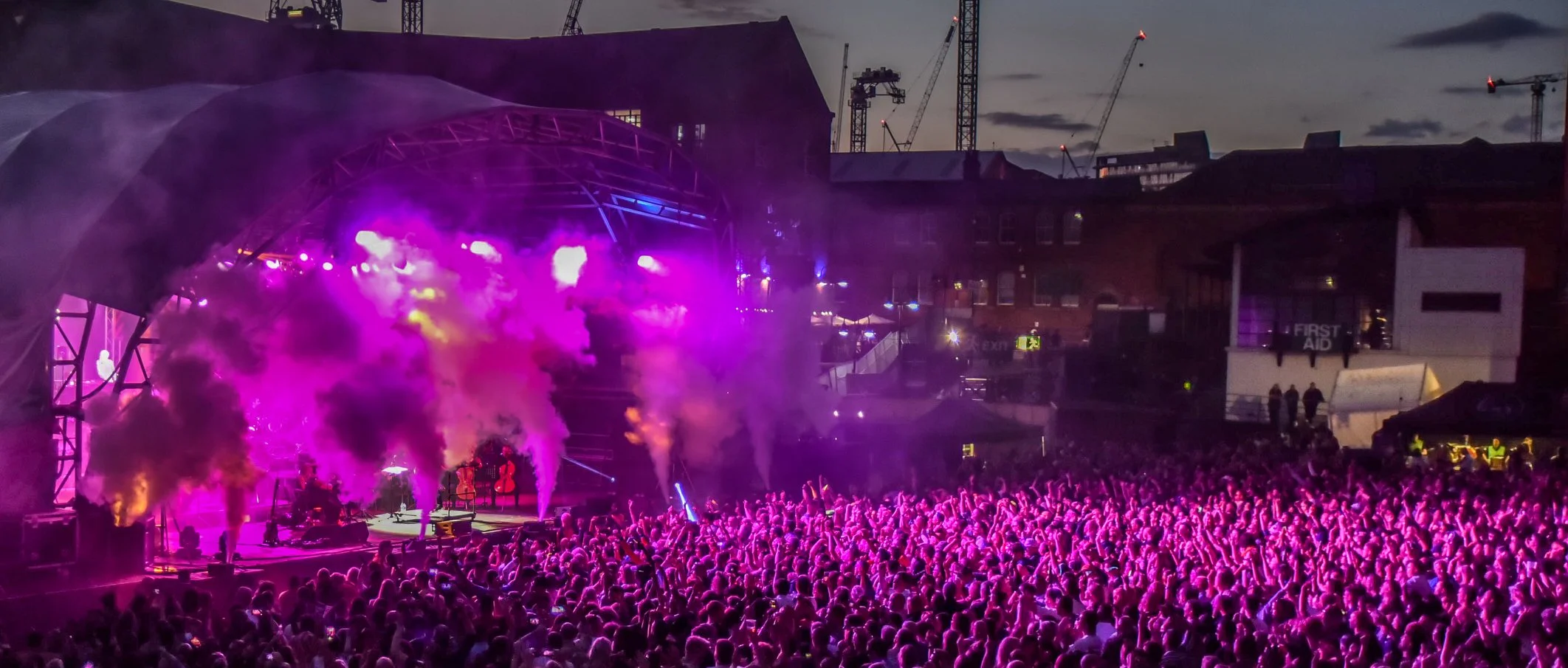 The Castlefield Bowl crowd showing their love