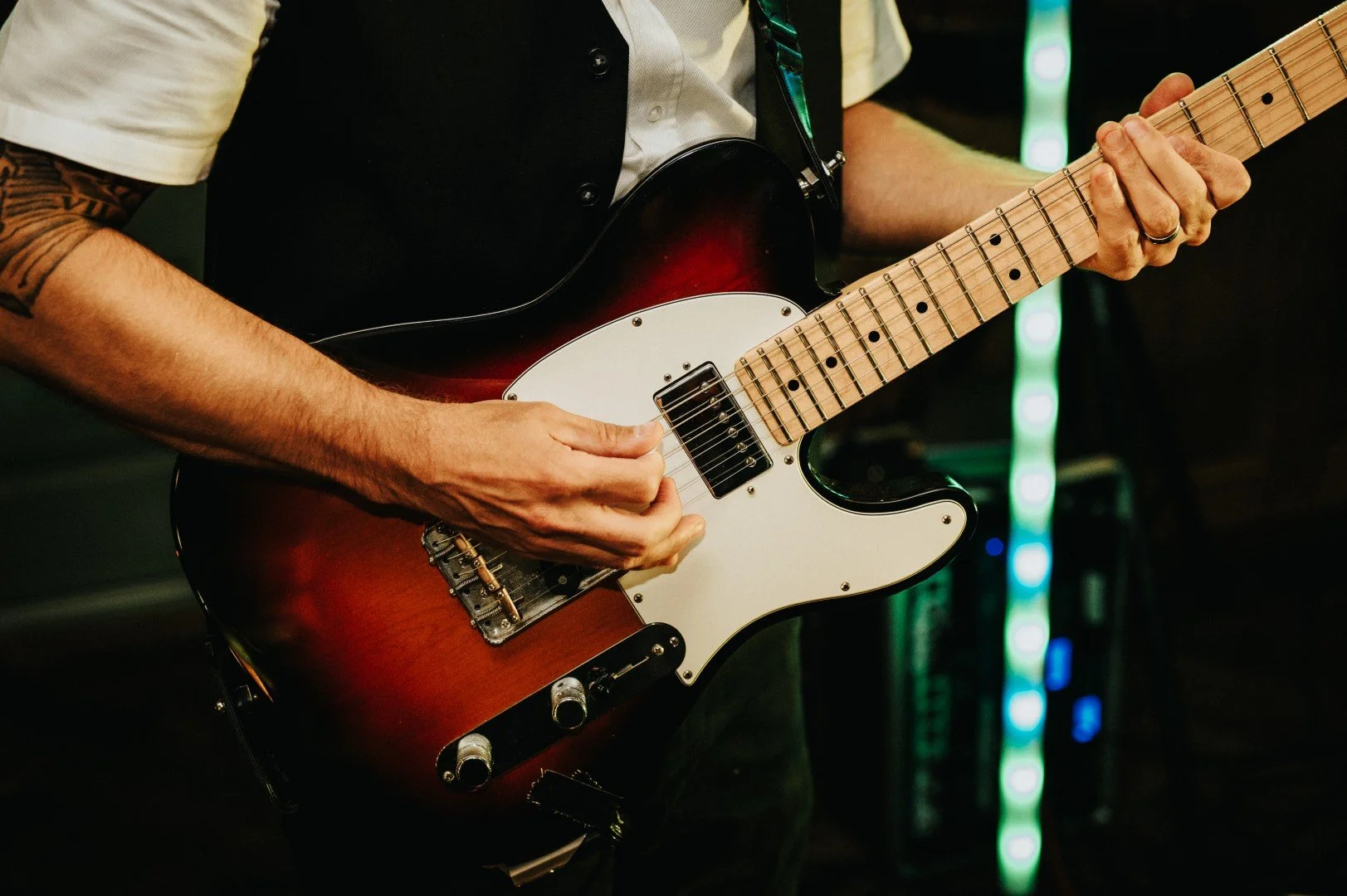 band-guitar-party.jpg
