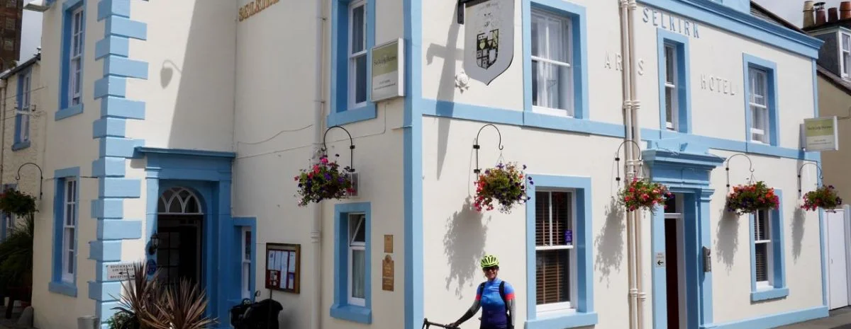 selkirk arms kirkcudbright.jpg
