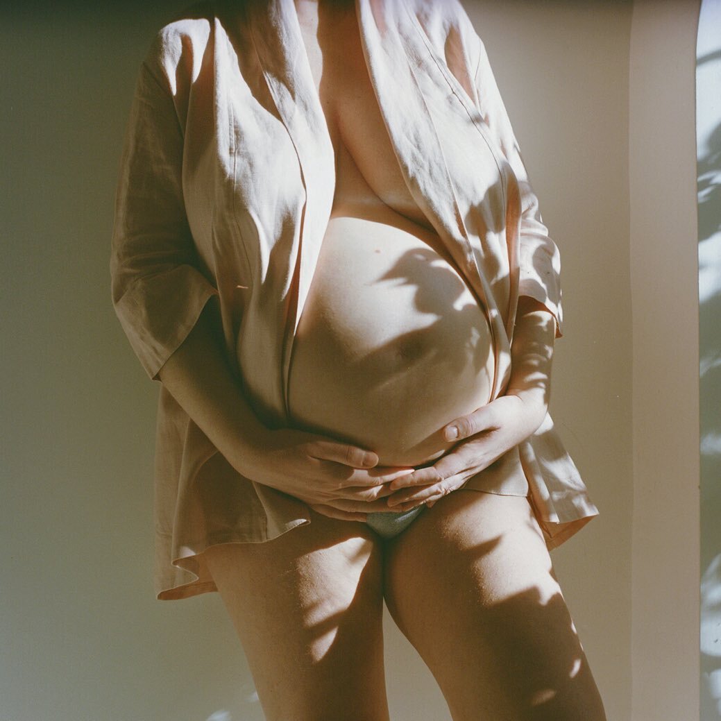 〰️ 𝐀 𝐍𝐞𝐰 𝐒𝐭𝐚𝐫 𝐢𝐬 𝐁𝐨𝐫𝐧 〰️
 
Before I embark on the journey of motherhood I want to send you all my deepest love as I will pause my work for a while 🌹
 
I'm due to have a baby in the coming days (a Taurus or maybe a Gemini ✨). We are ver